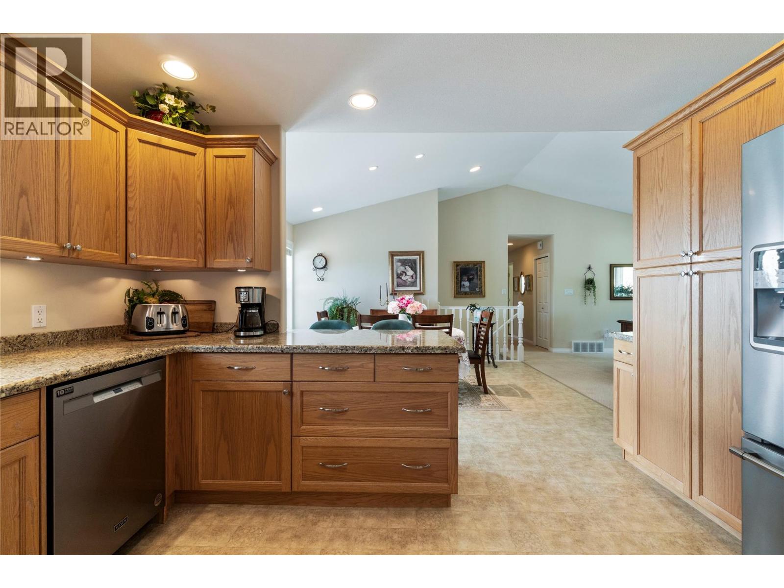1406 Huckleberry Drive Property Photo 11