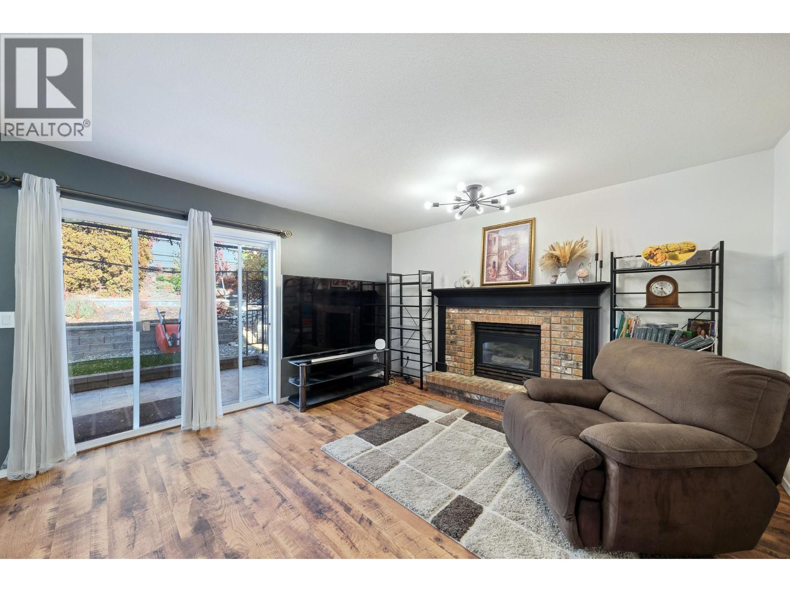 2800 Doucette Drive Property Photo 10