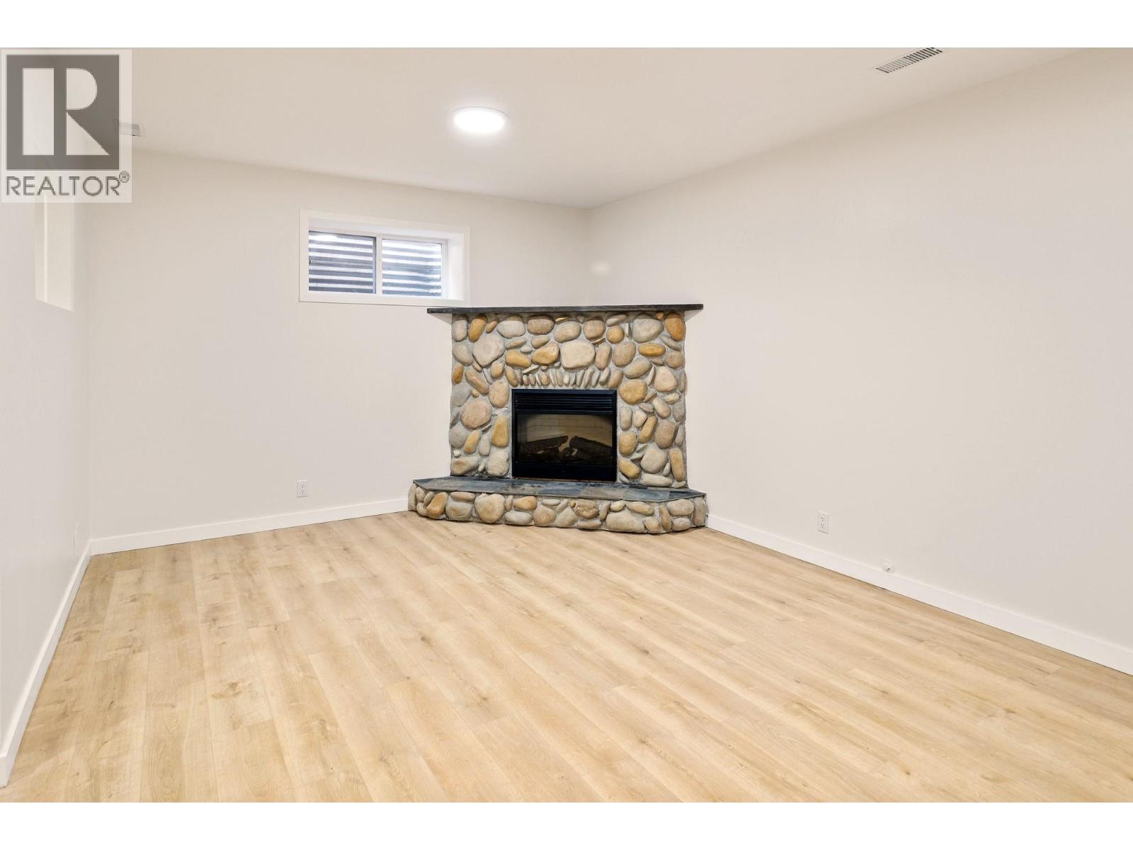 2800 Doucette Drive Property Photo 13