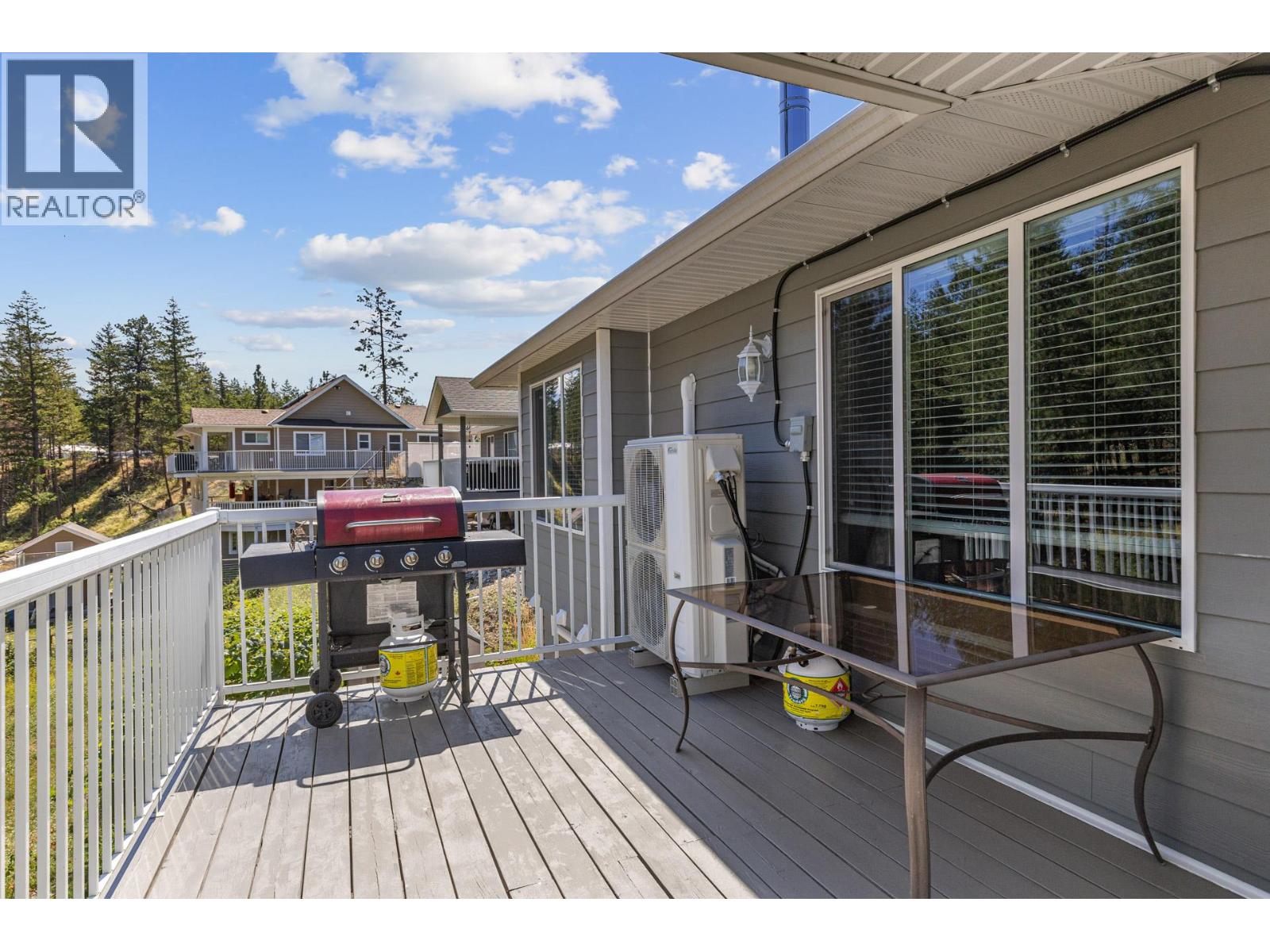 690 Muir Road Property Photo 14