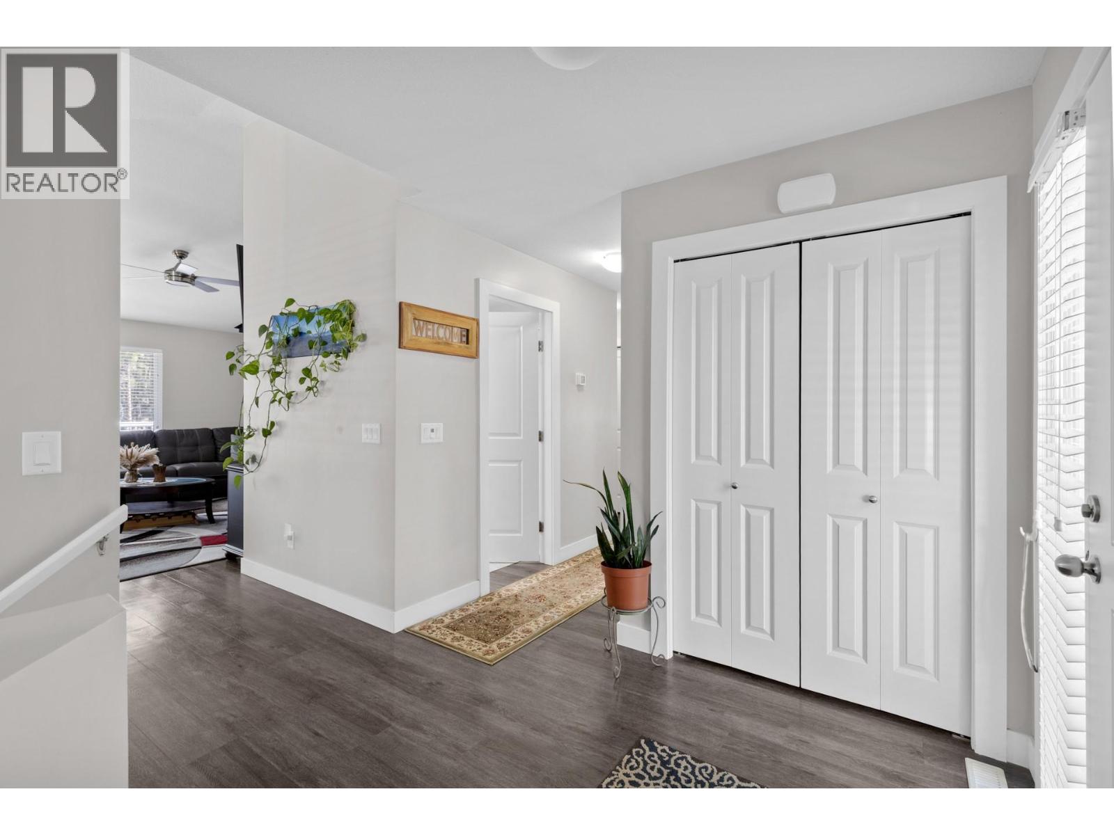 690 Muir Road Property Photo 17