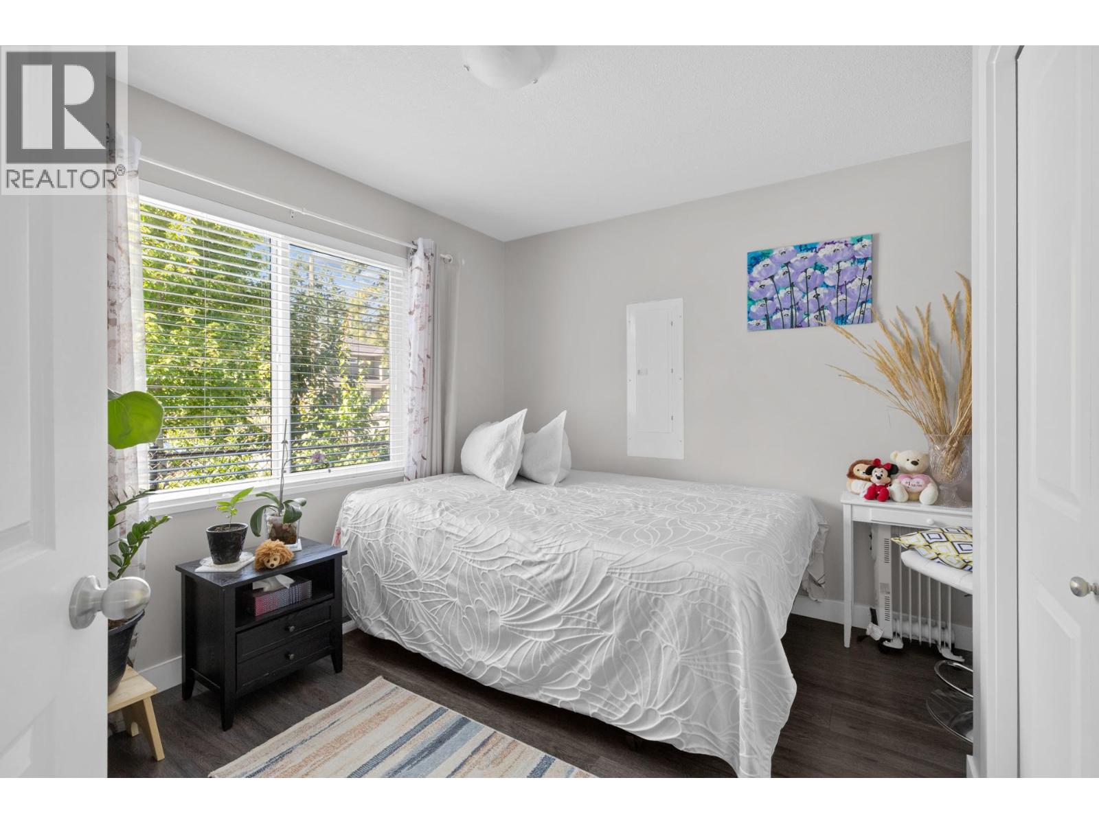 690 Muir Road Property Photo 18