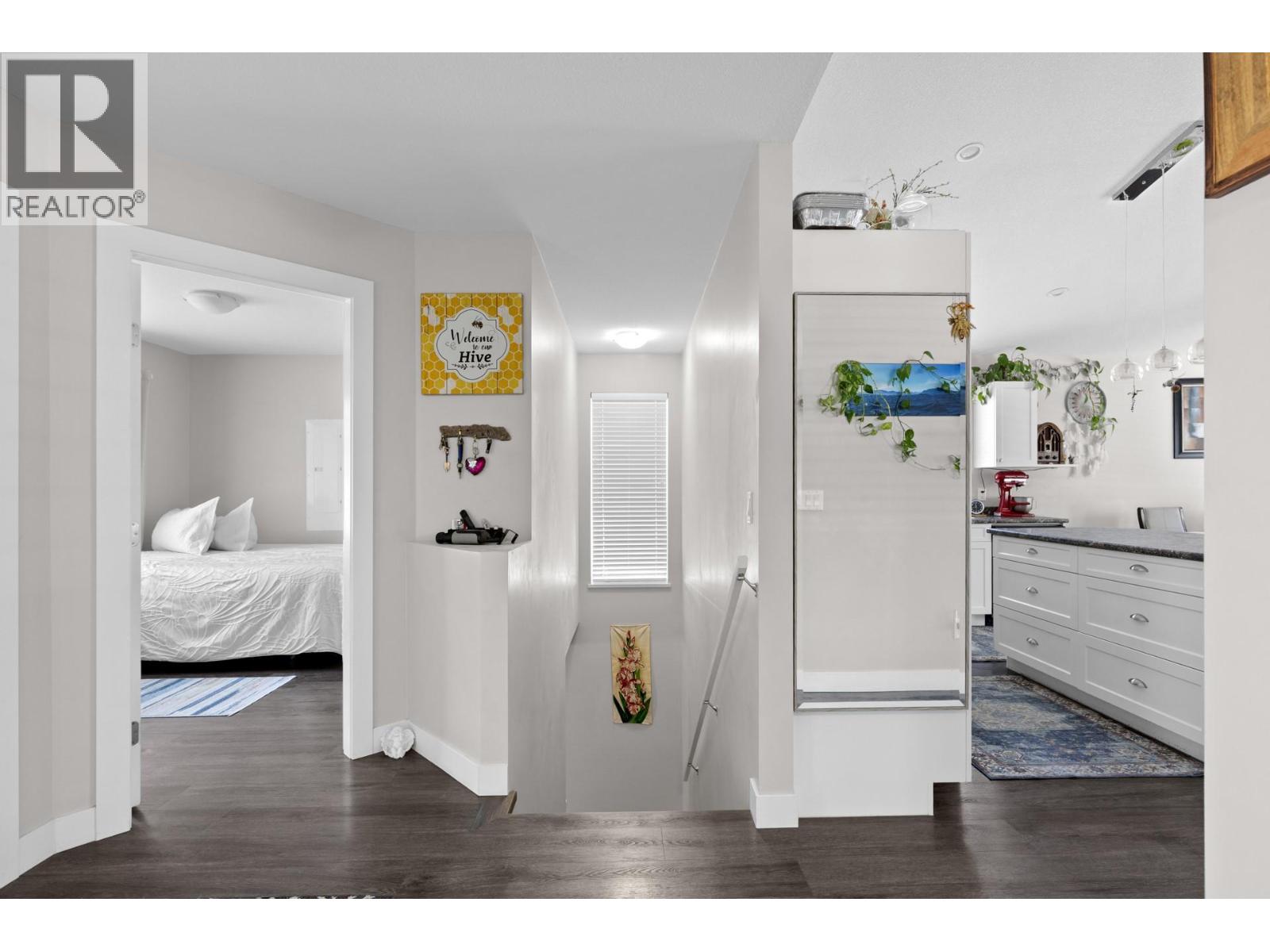690 Muir Road Property Photo 19