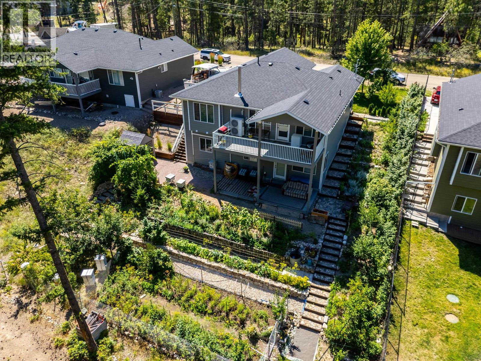 690 Muir Road Property Photo 45