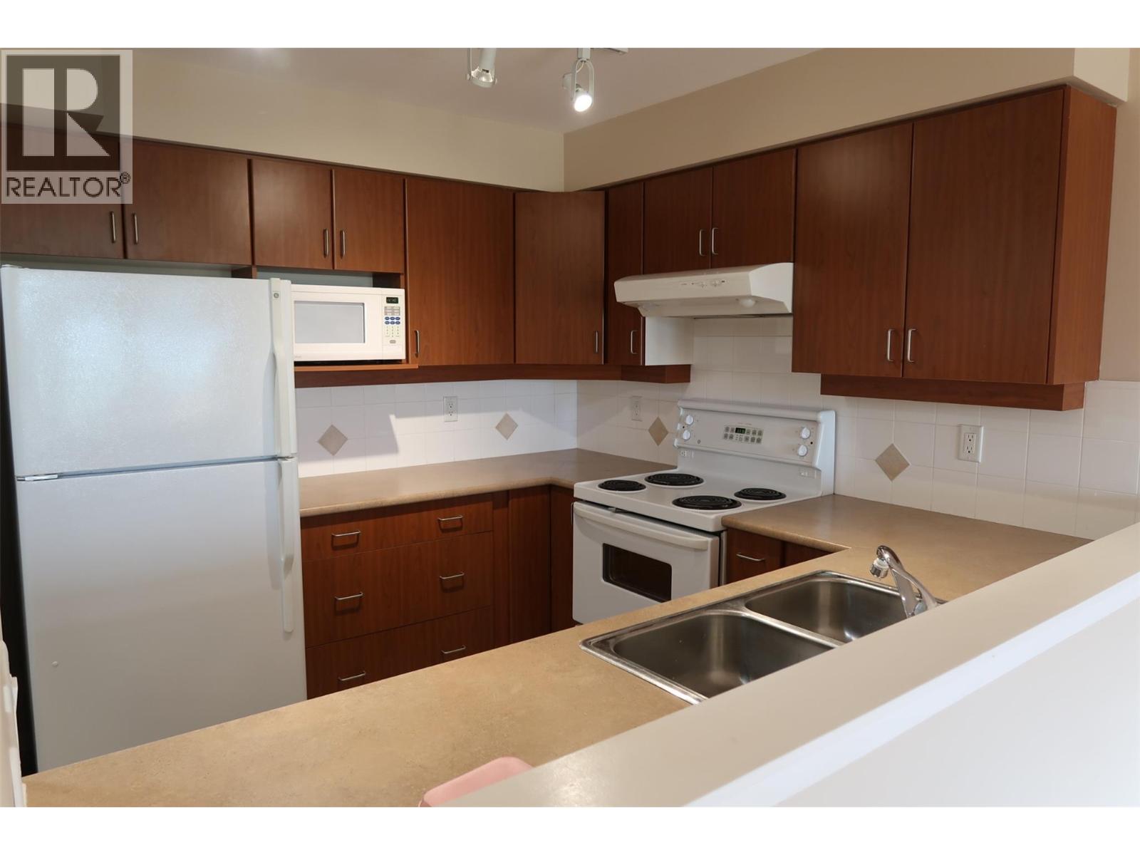 7600 Cottonwood Drive Unit# 404 Property Photo 3