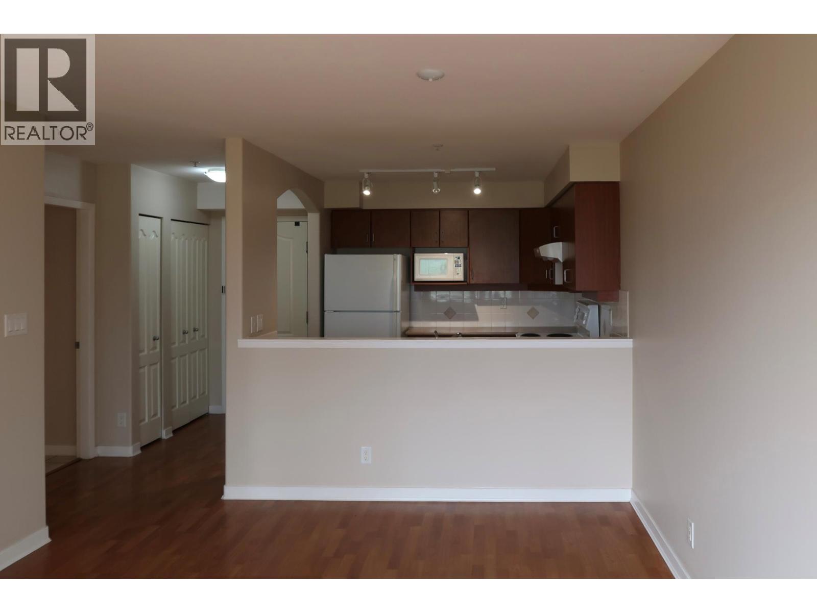 7600 Cottonwood Drive Unit# 404 Property Photo 4