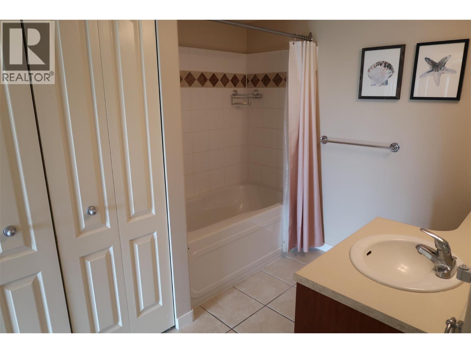 7600 Cottonwood Drive Unit# 404 Property Photo 8