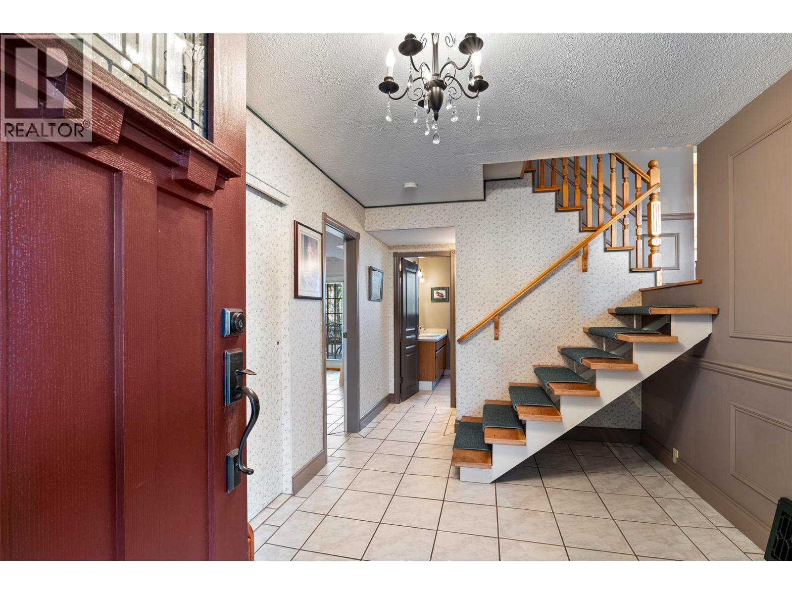 190 Vicars Road Property Photo 3