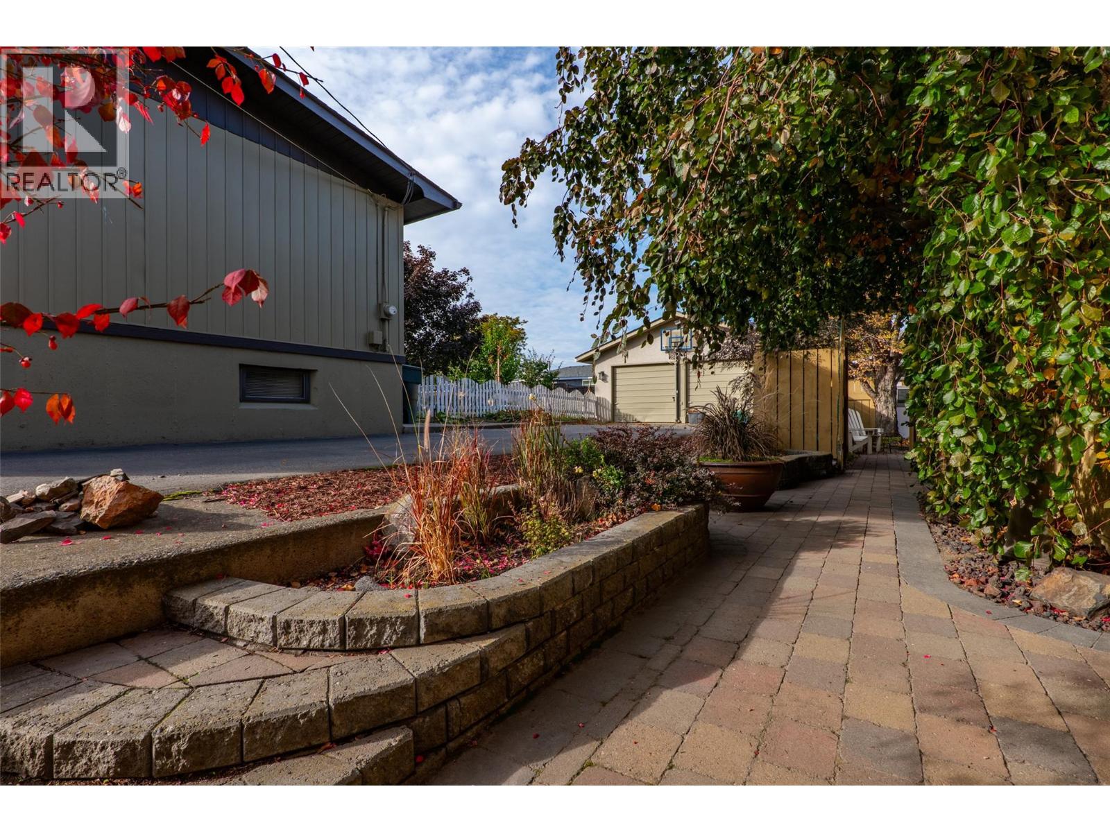 190 Vicars Road Property Photo 28
