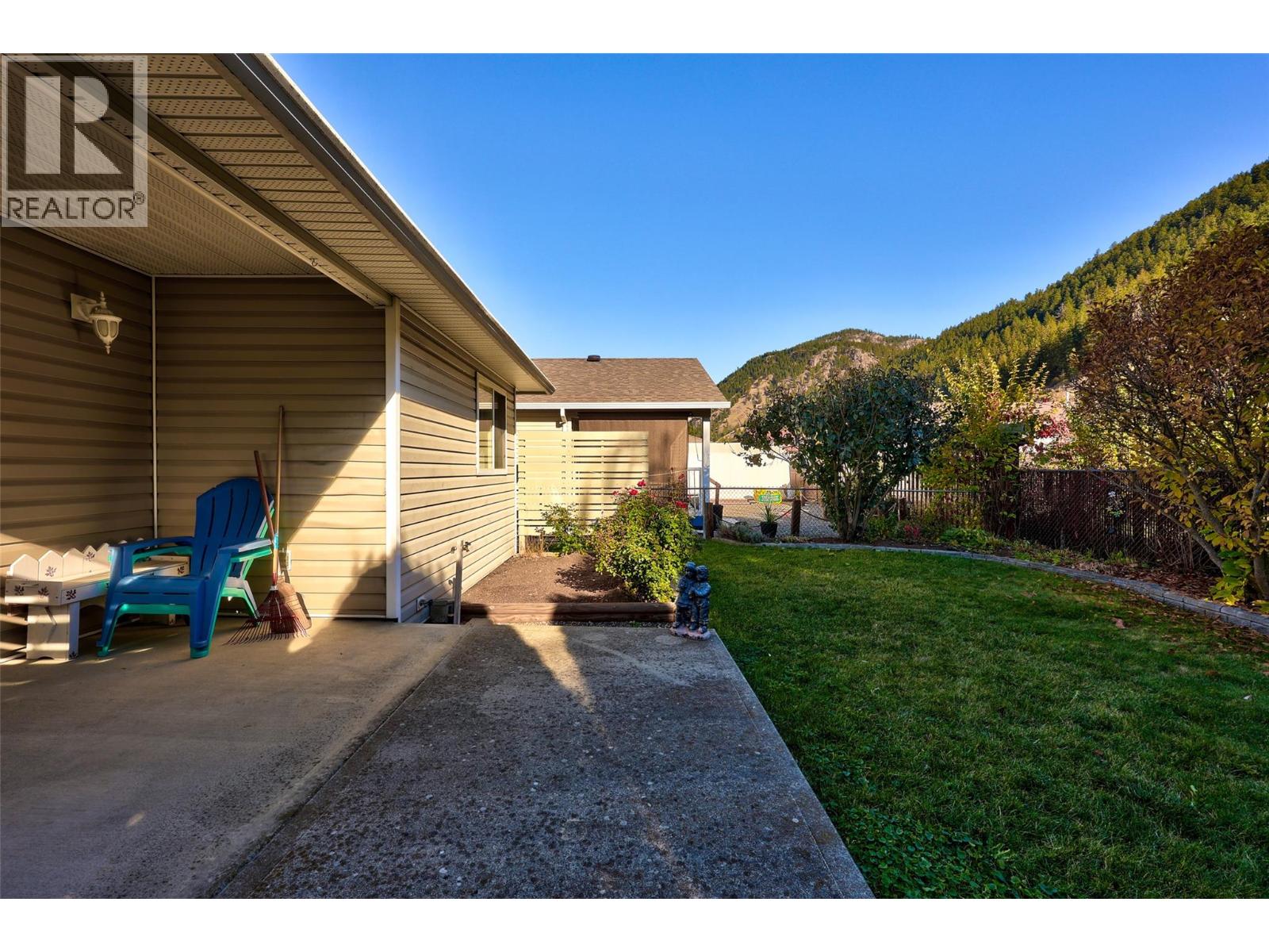 123 Leighton Avenue Property Photo 15