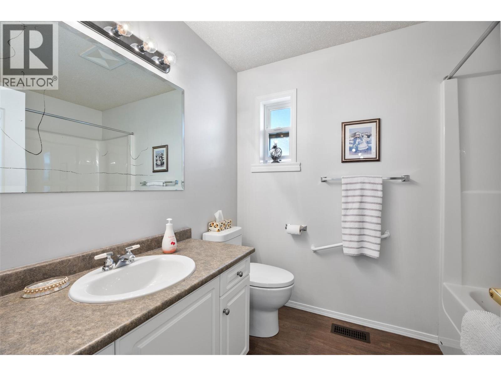 123 Leighton Avenue Property Photo 25