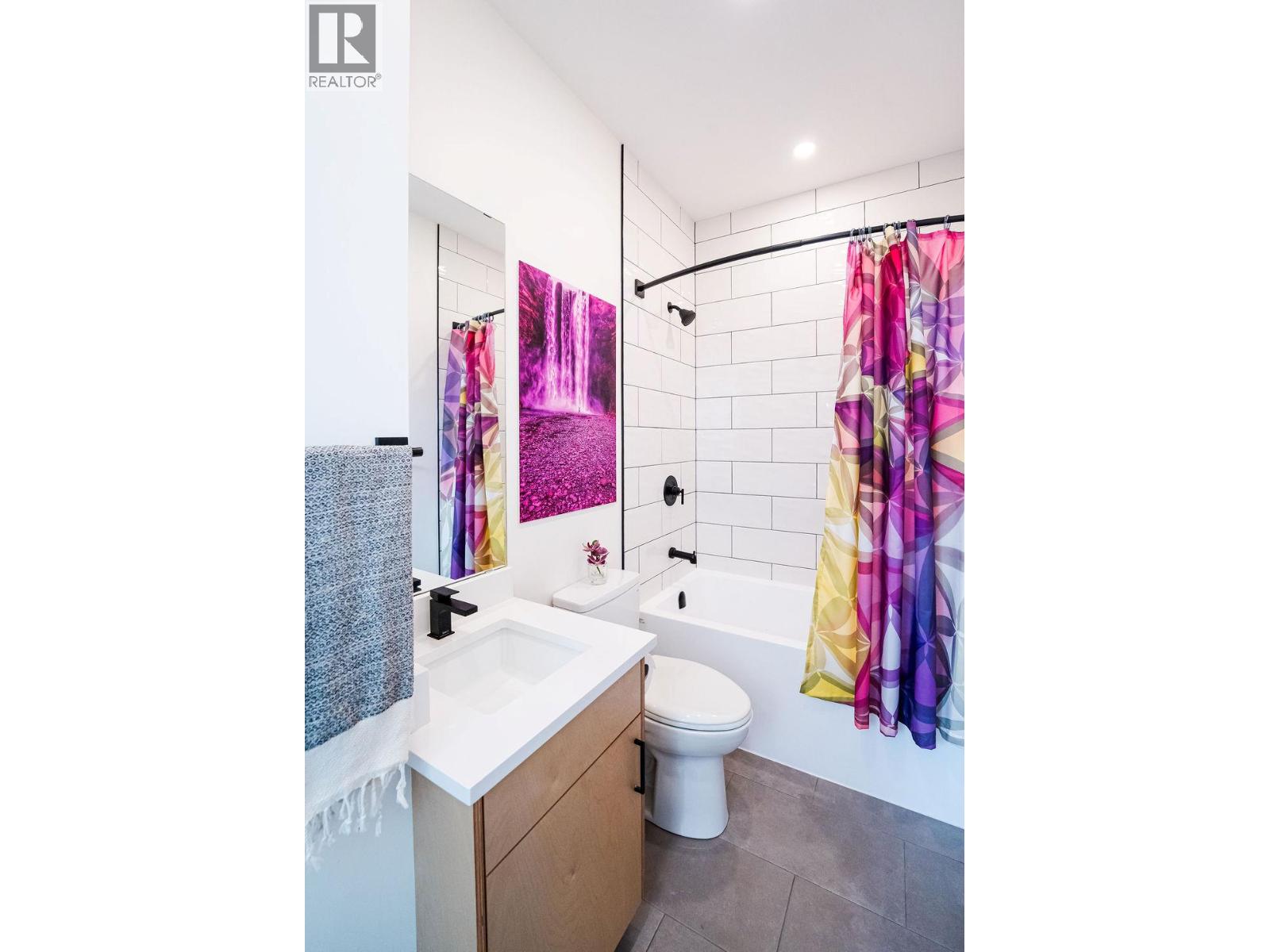 711 Olynyk Road Property Photo 20