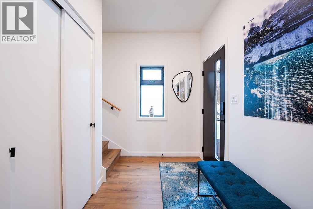 711 Olynyk Road Property Photo 27