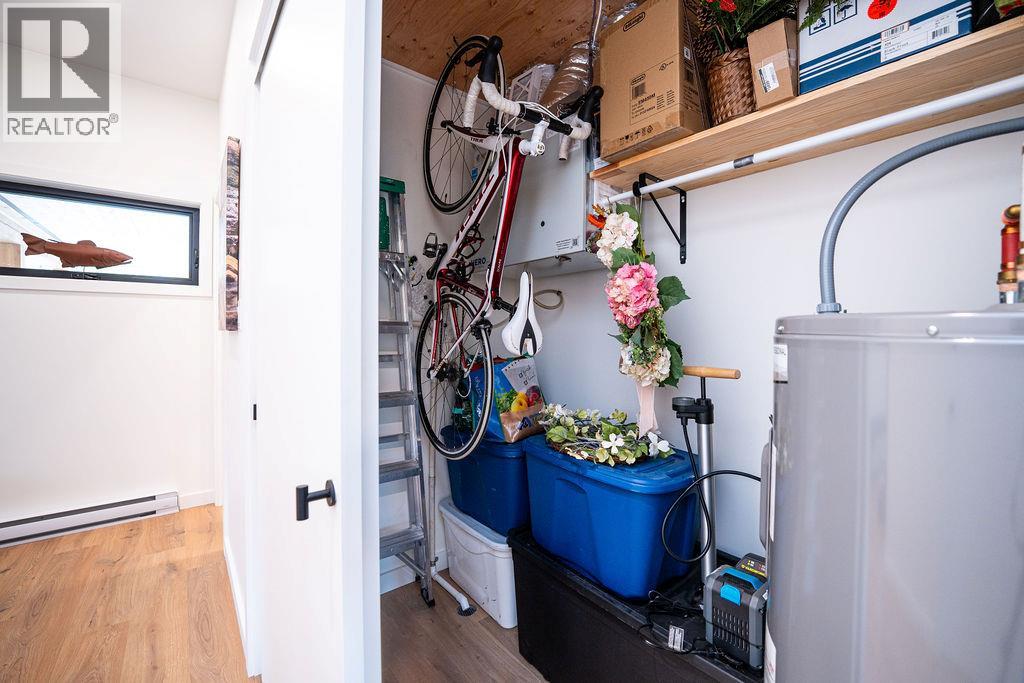 711 Olynyk Road Property Photo 30