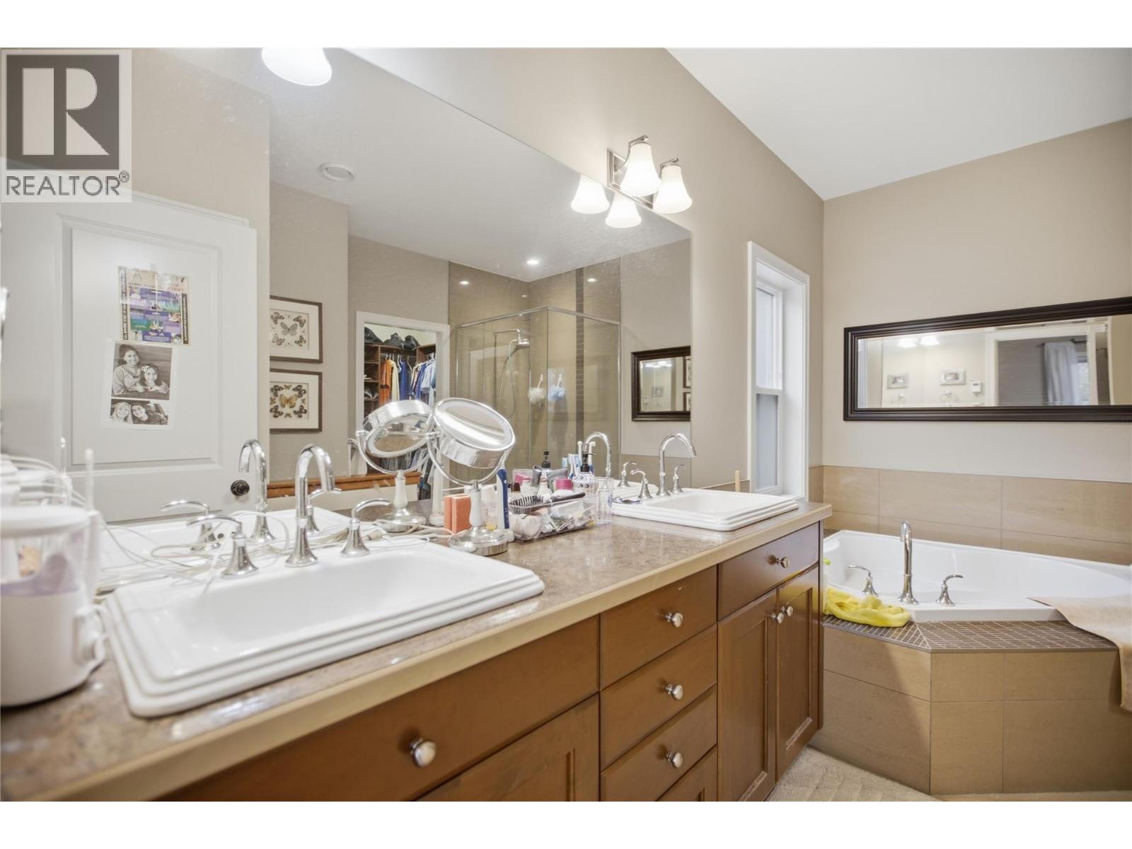 1900 Irongate Place Unit# 2 Property Photo 39