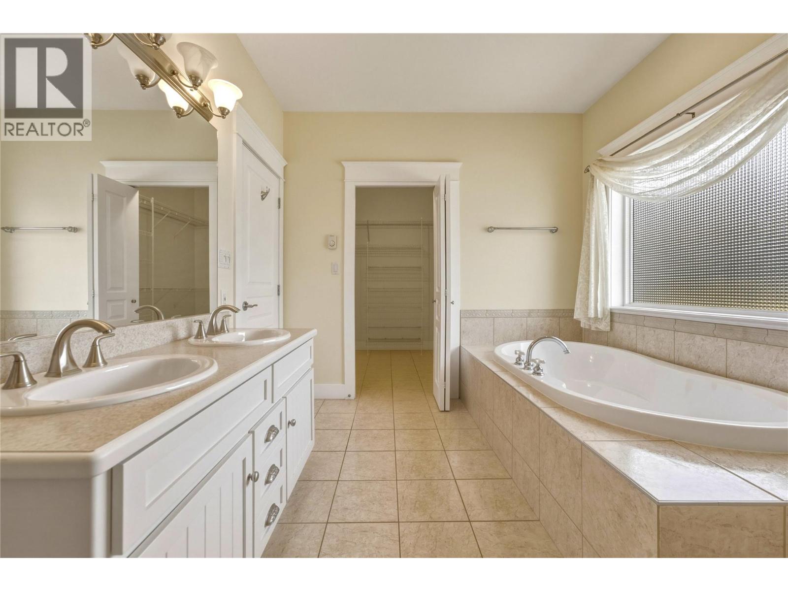 55 Peregrine Way Property Photo 29