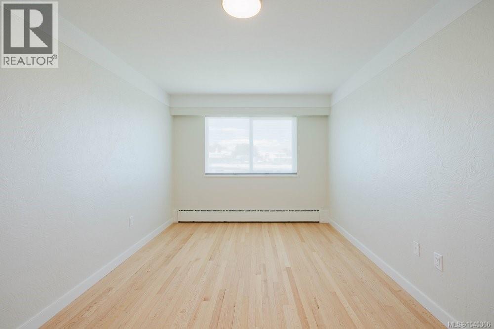 307 1270 Beach Dr Property Photo 26