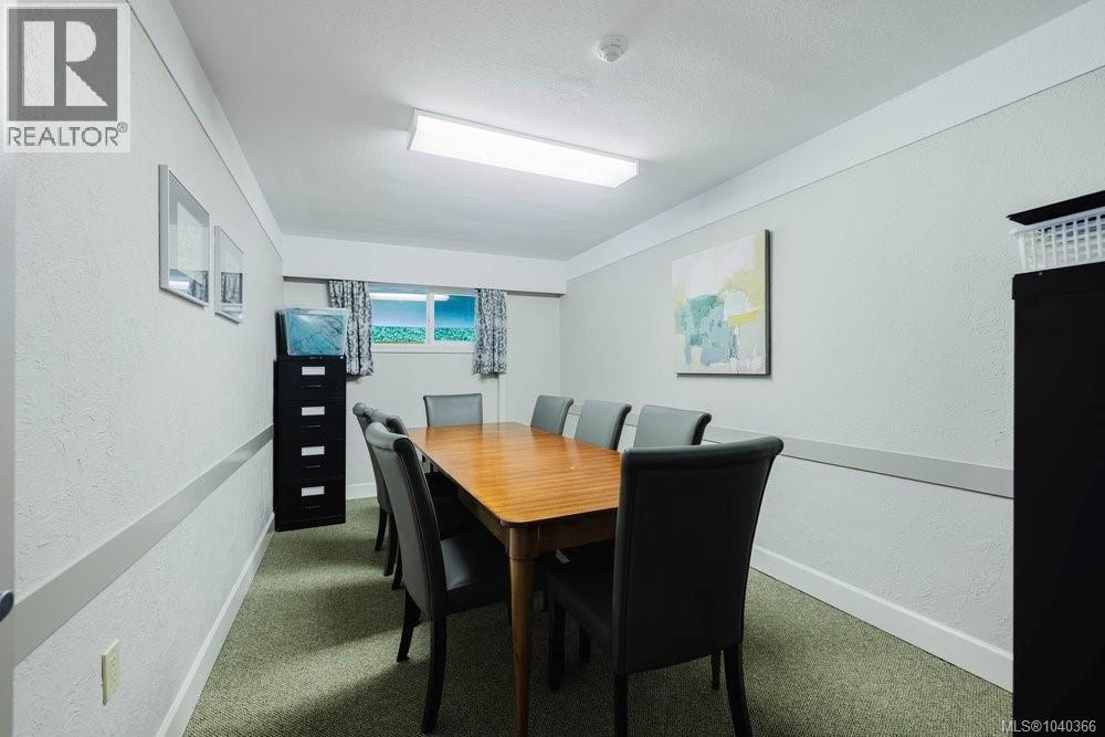 307 1270 Beach Dr Property Photo 30