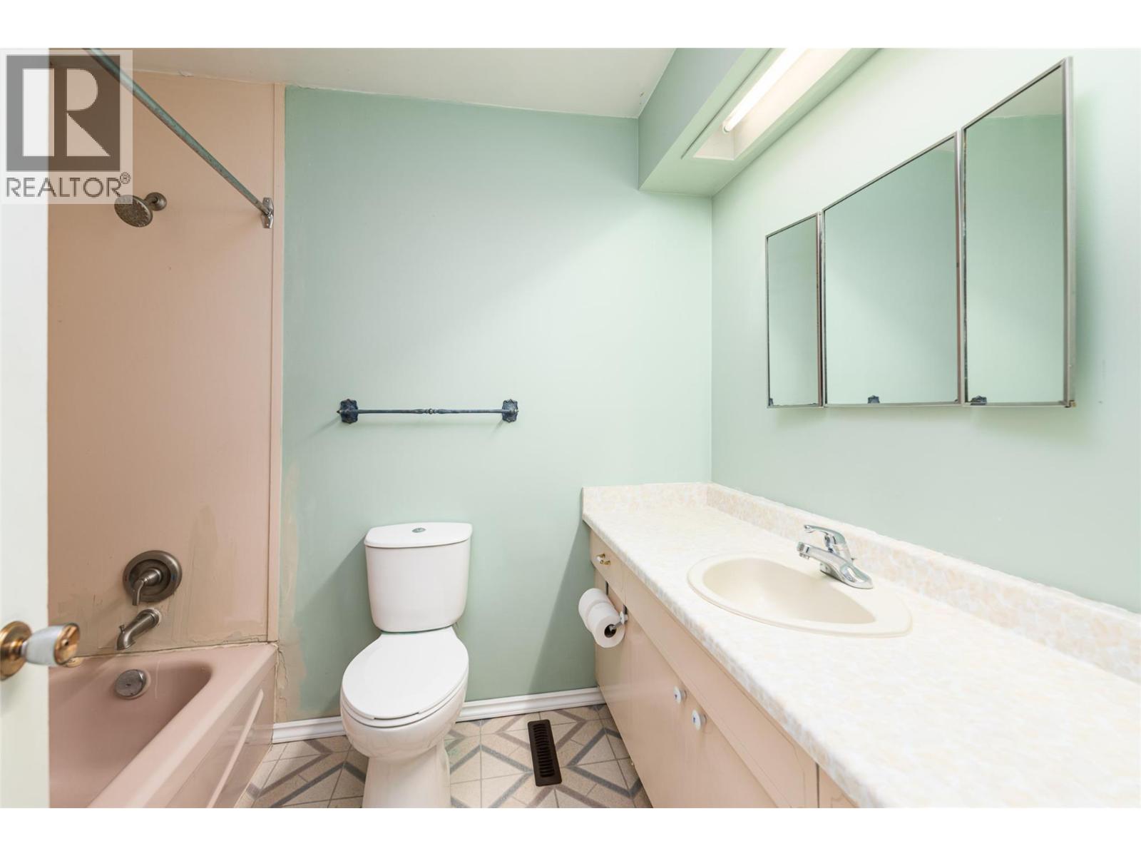 2516 20th Street Property Photo 24