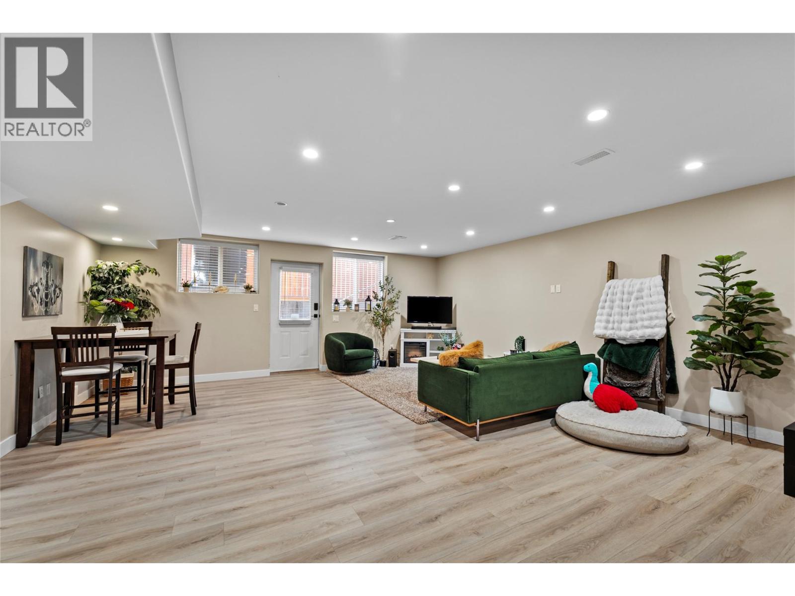 1052 Quail Drive Property Photo 36