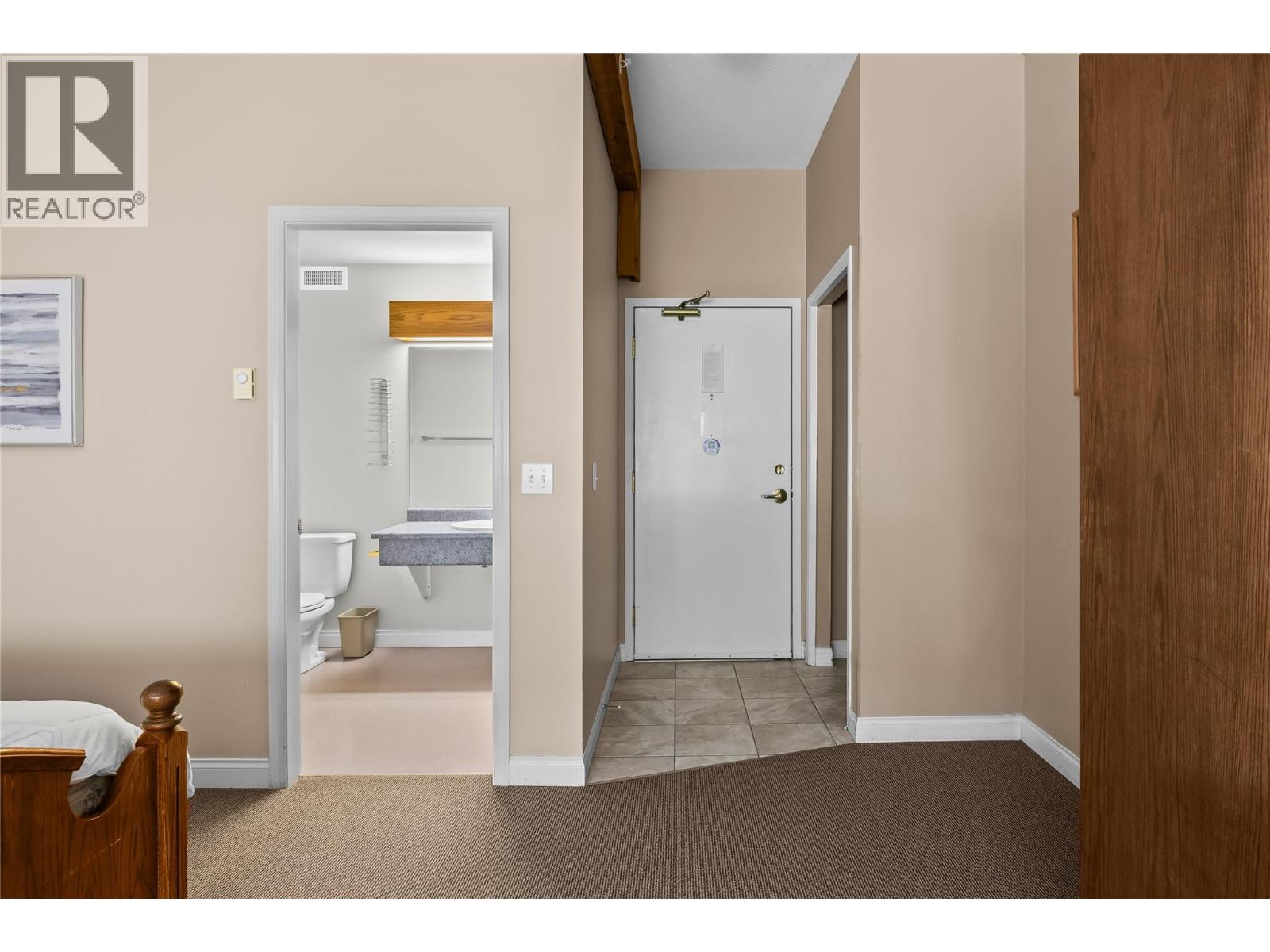 5275 Big White Road Unit# 301 Property Photo 10