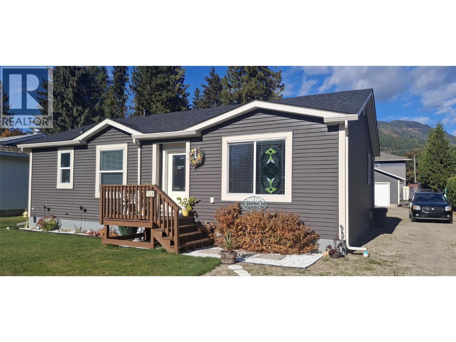 726 Whitehead Street Property Photo 1