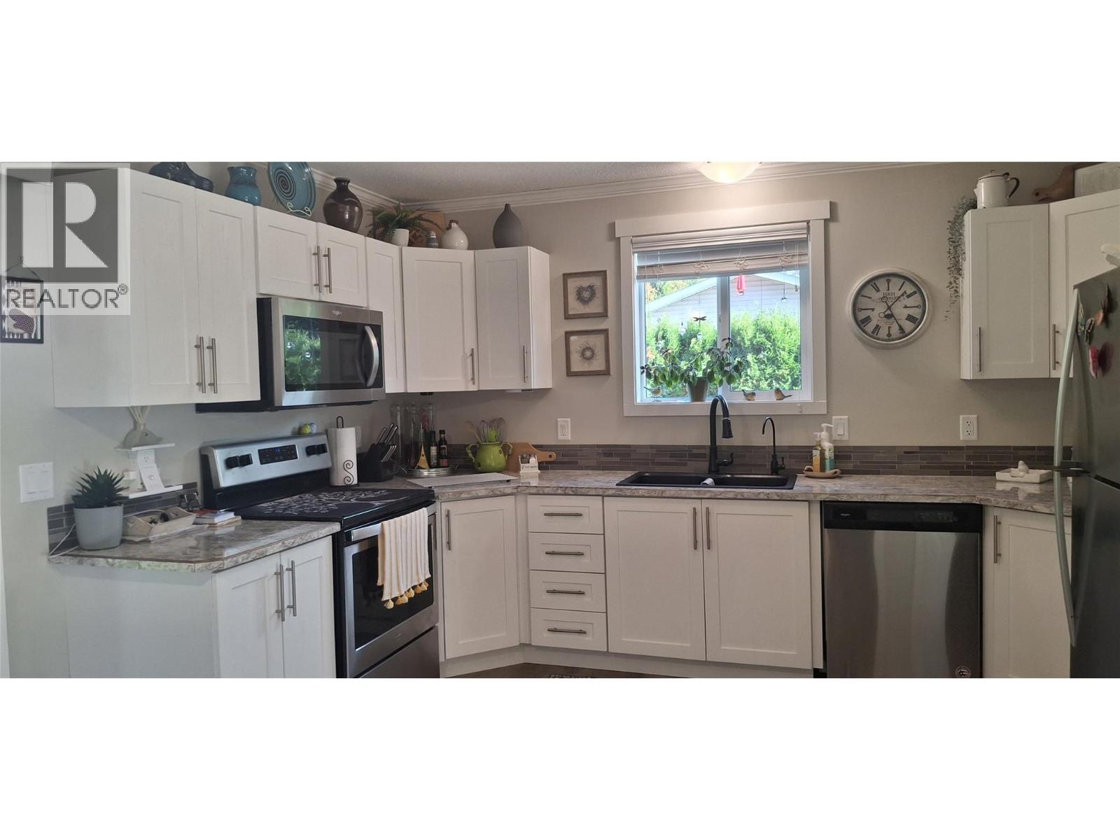 726 Whitehead Street Property Photo 2