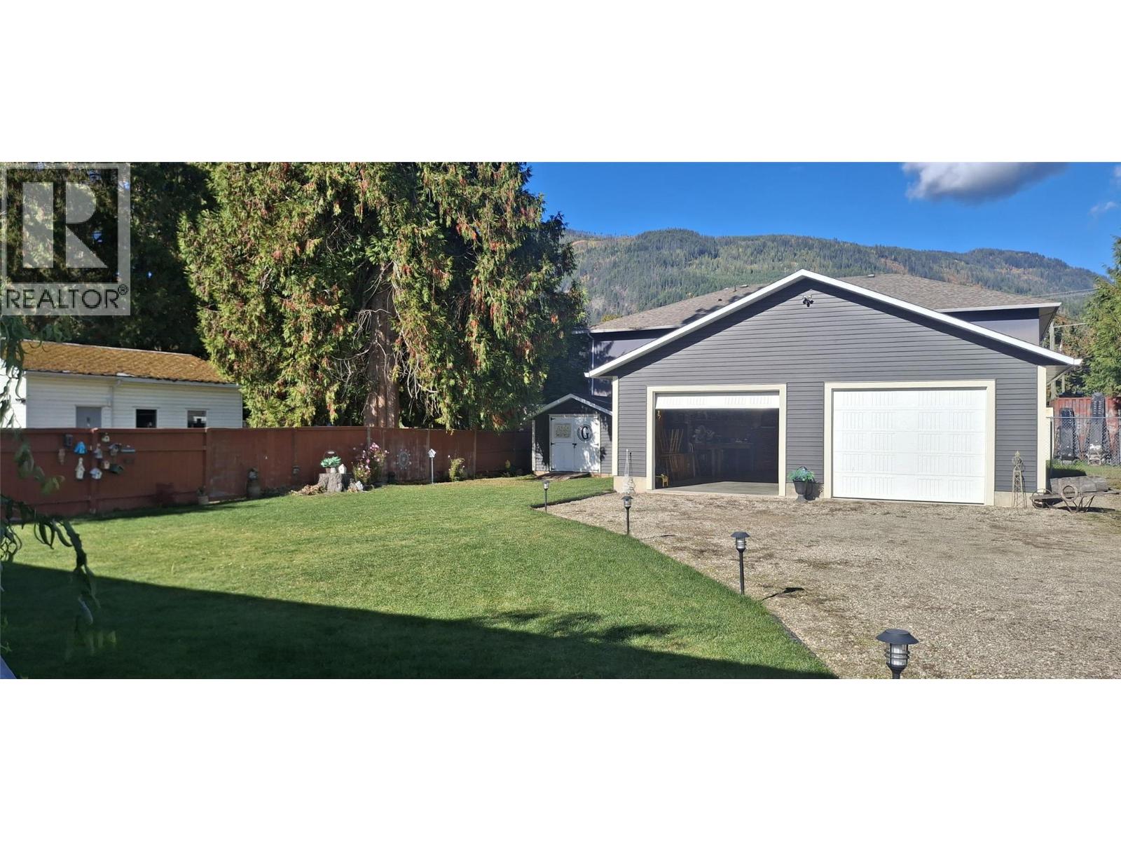 726 Whitehead Street Property Photo 30