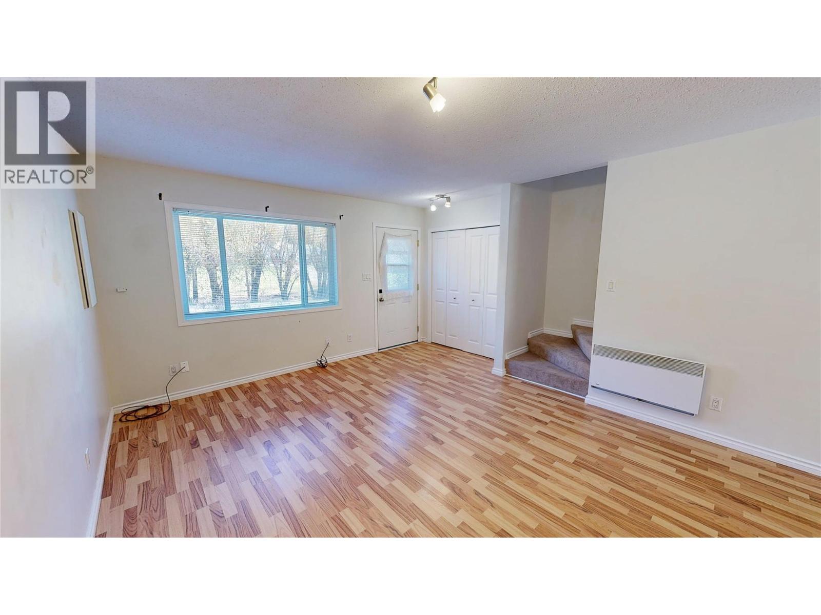5775 Columbia Road Property Photo 5