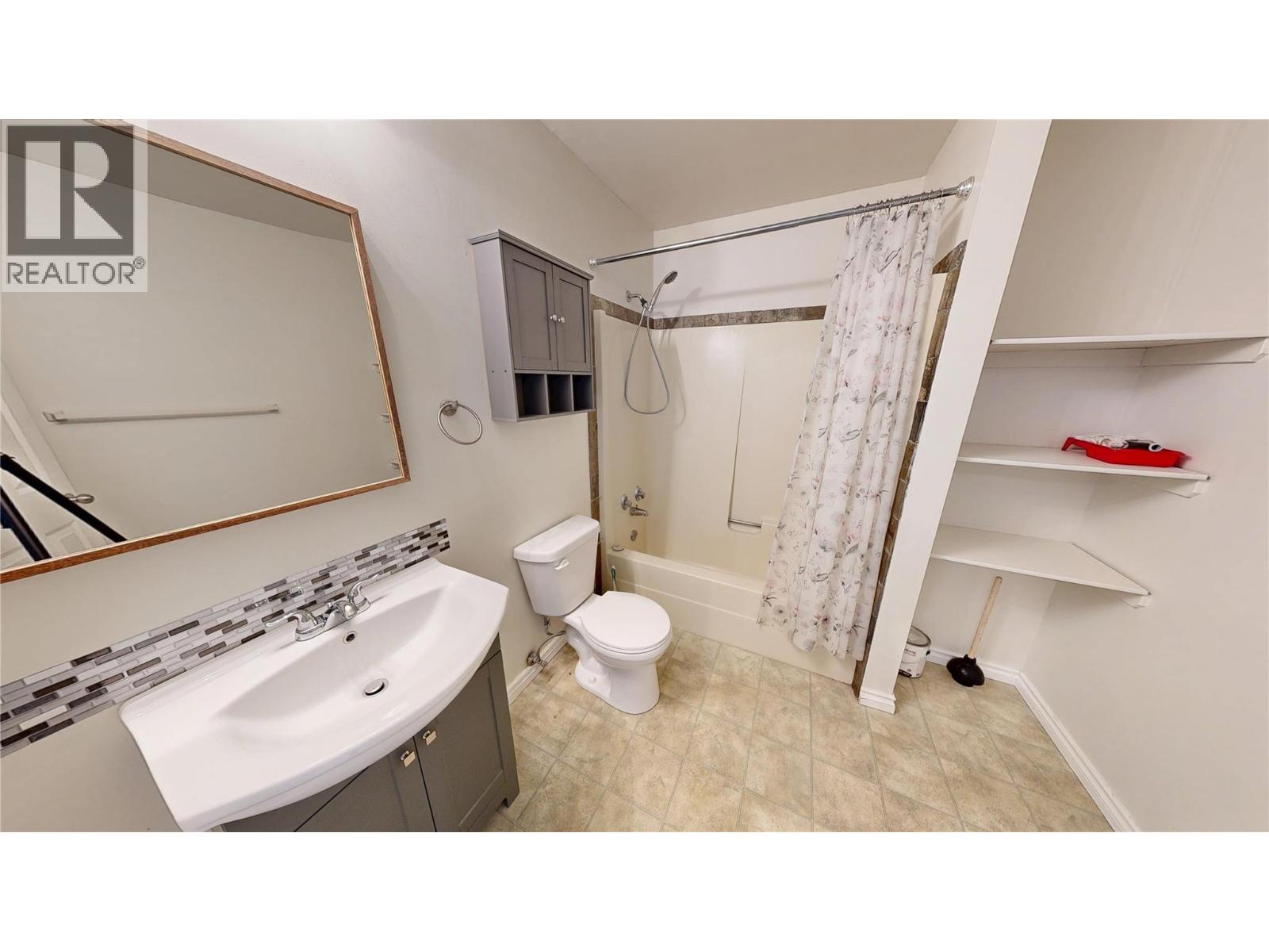 5775 Columbia Road Property Photo 15