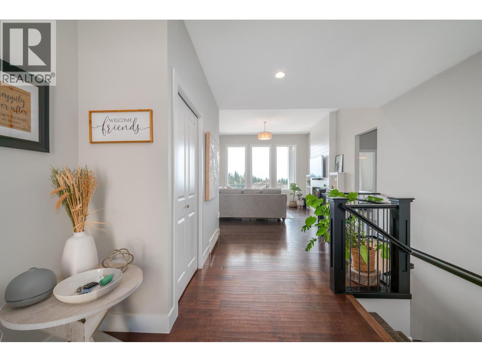2420 Tallus Heights Drive Property Photo 11