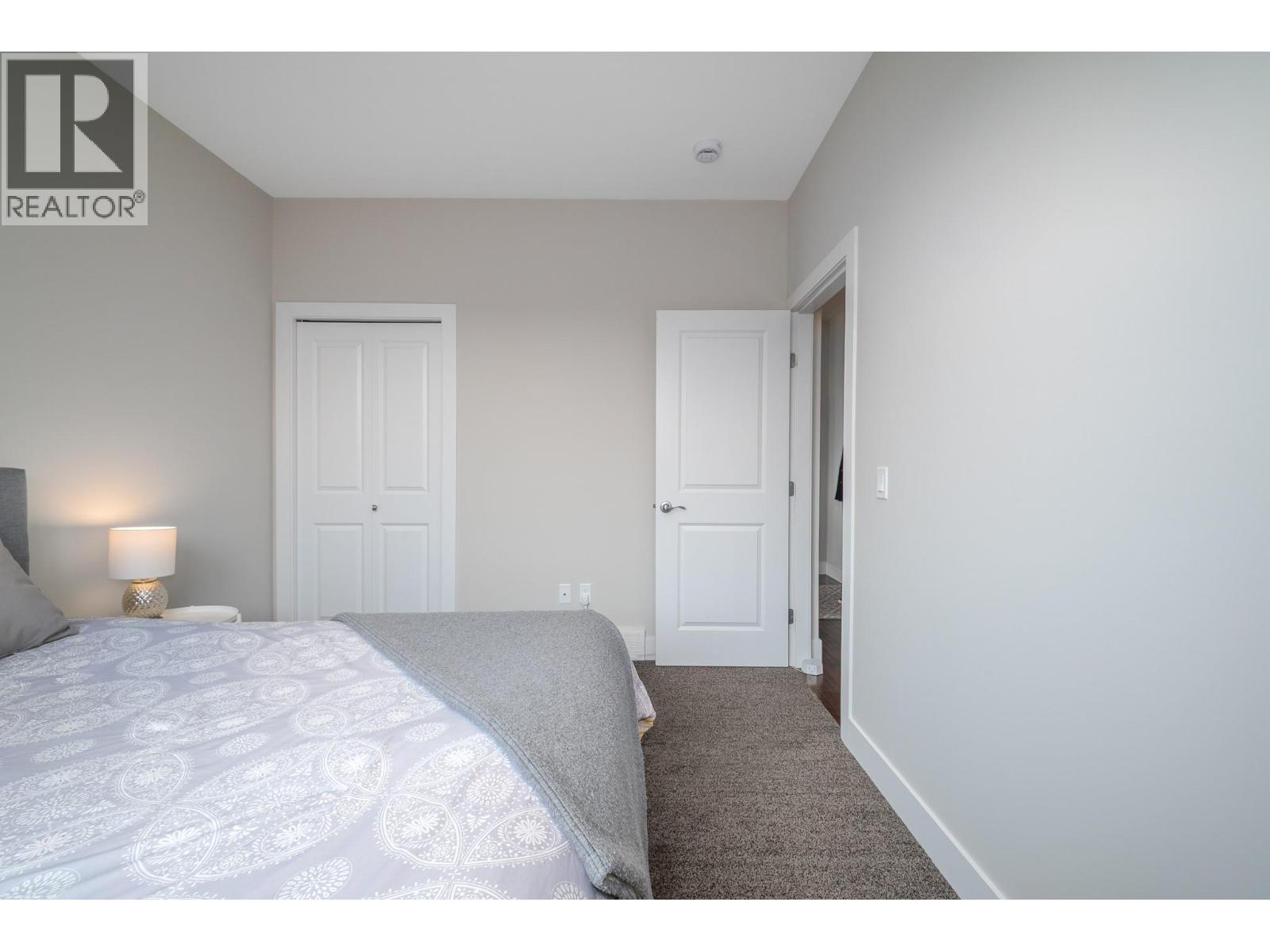 2420 Tallus Heights Drive Property Photo 33