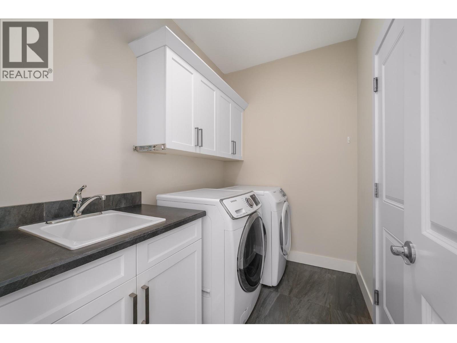 2420 Tallus Heights Drive Property Photo 35