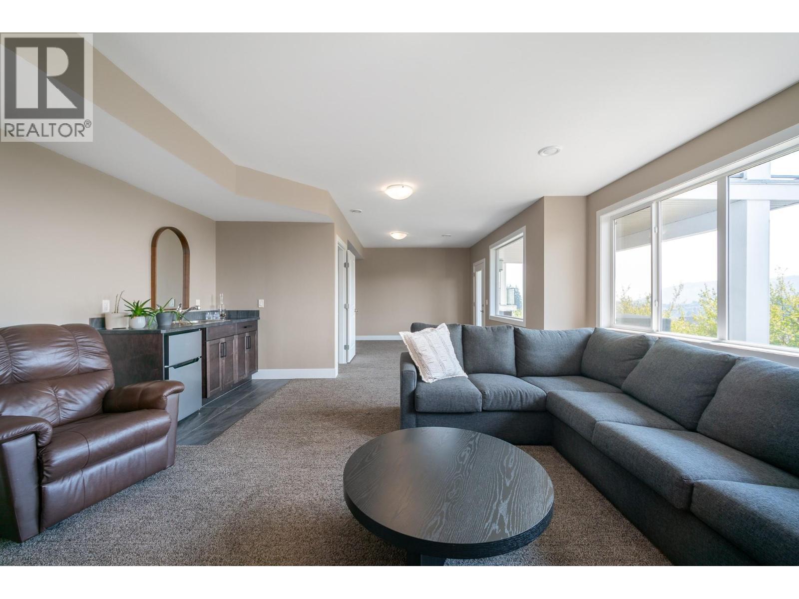 2420 Tallus Heights Drive Property Photo 40