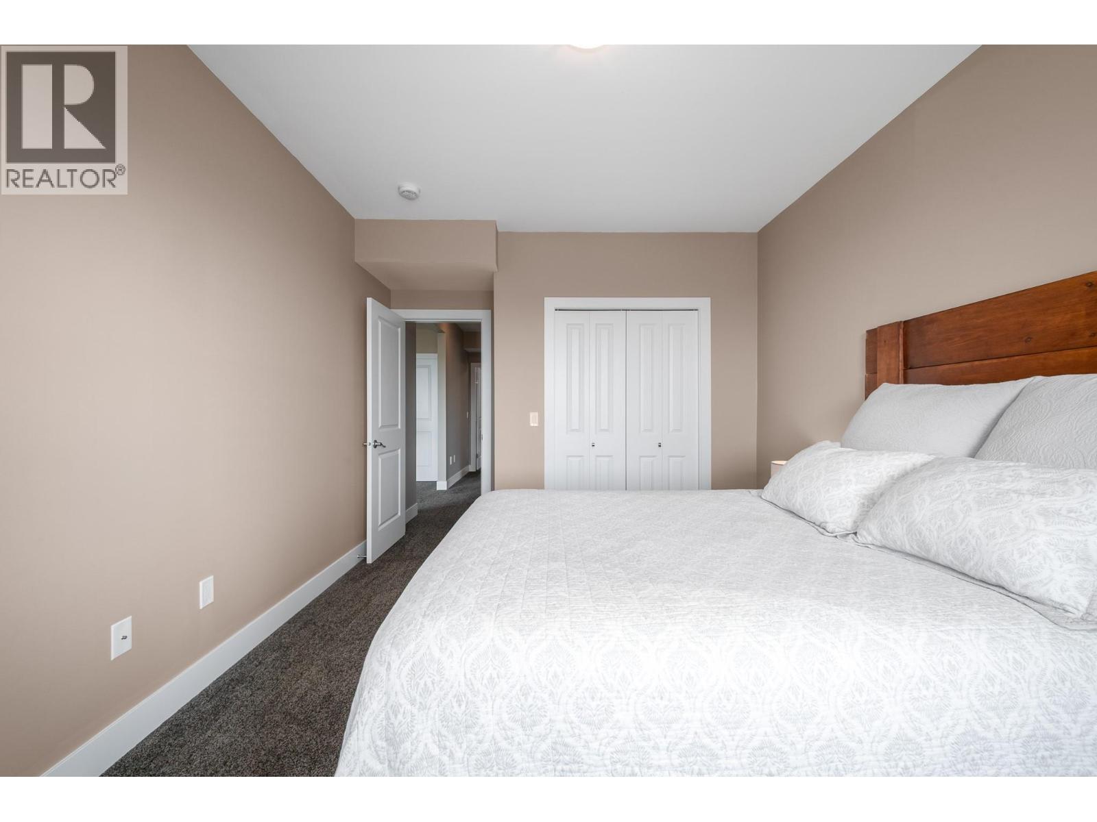 2420 Tallus Heights Drive Property Photo 44