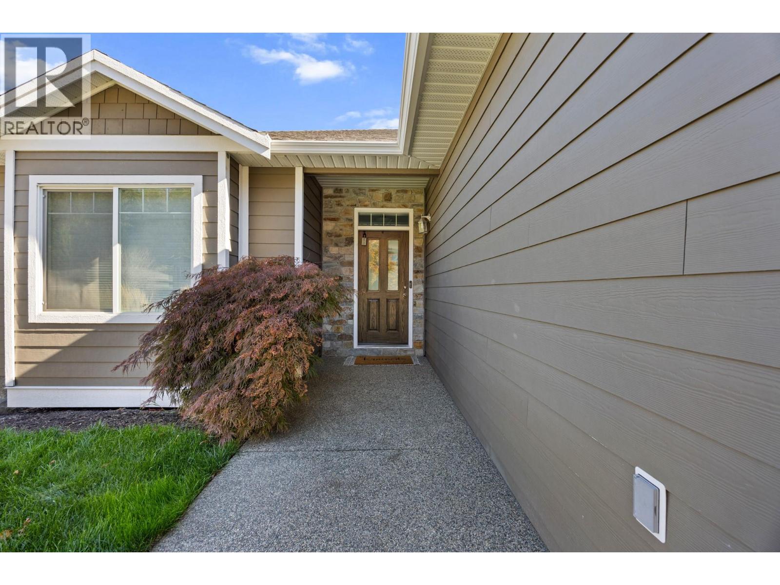 9733 Santina Road Property Photo 4