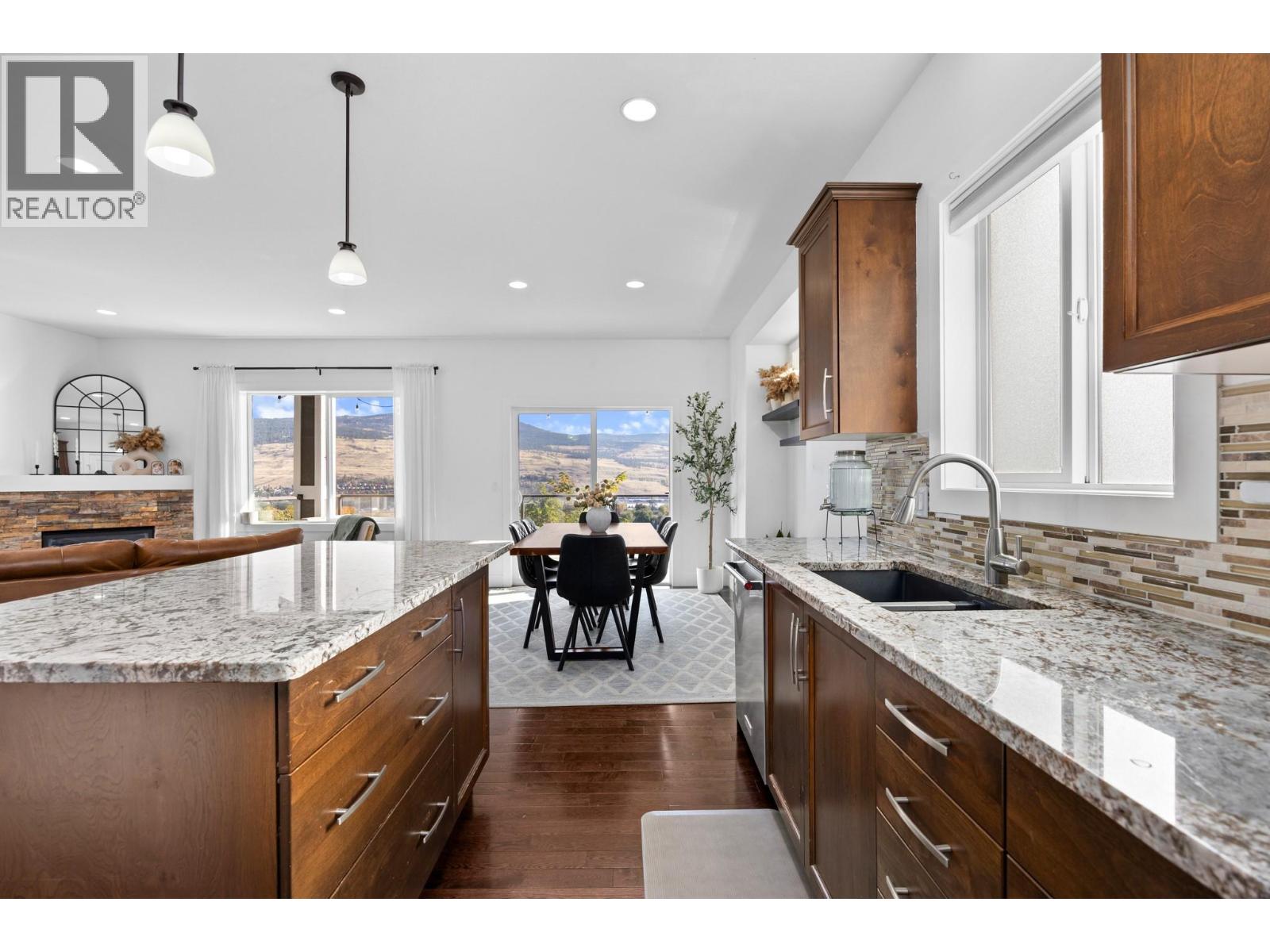9733 Santina Road Property Photo 11
