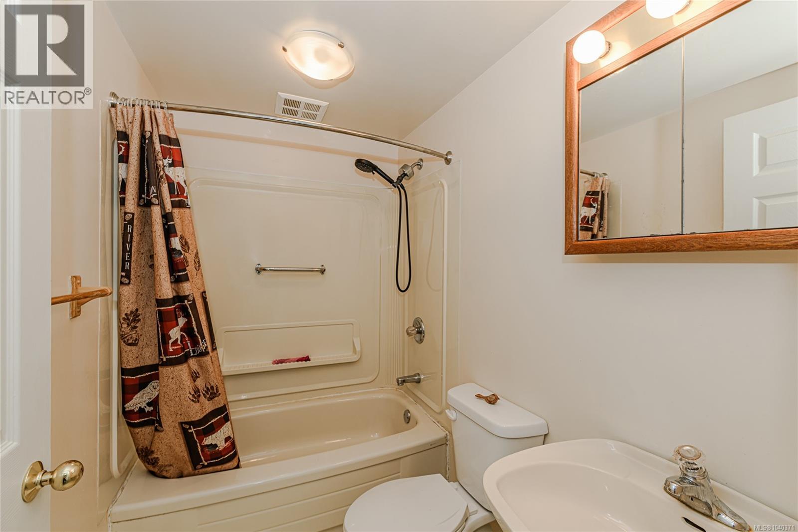 1164 North End Rd Property Photo 42
