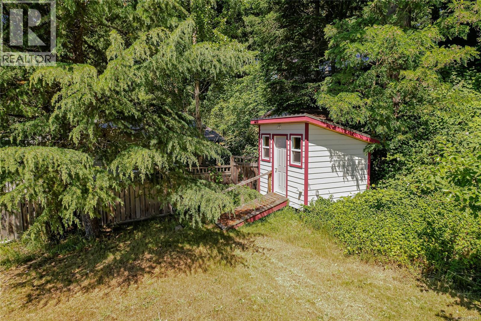 1164 North End Rd Property Photo 58
