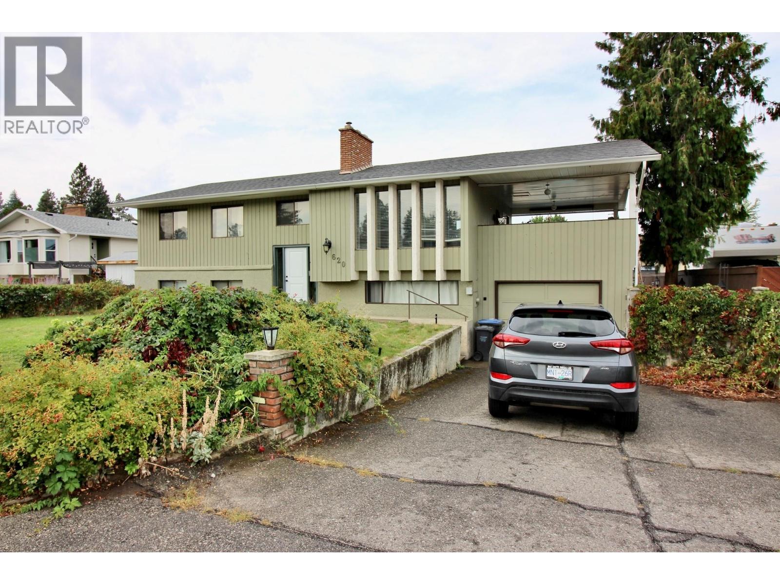 620 Wenric Crescent Property Photo 1