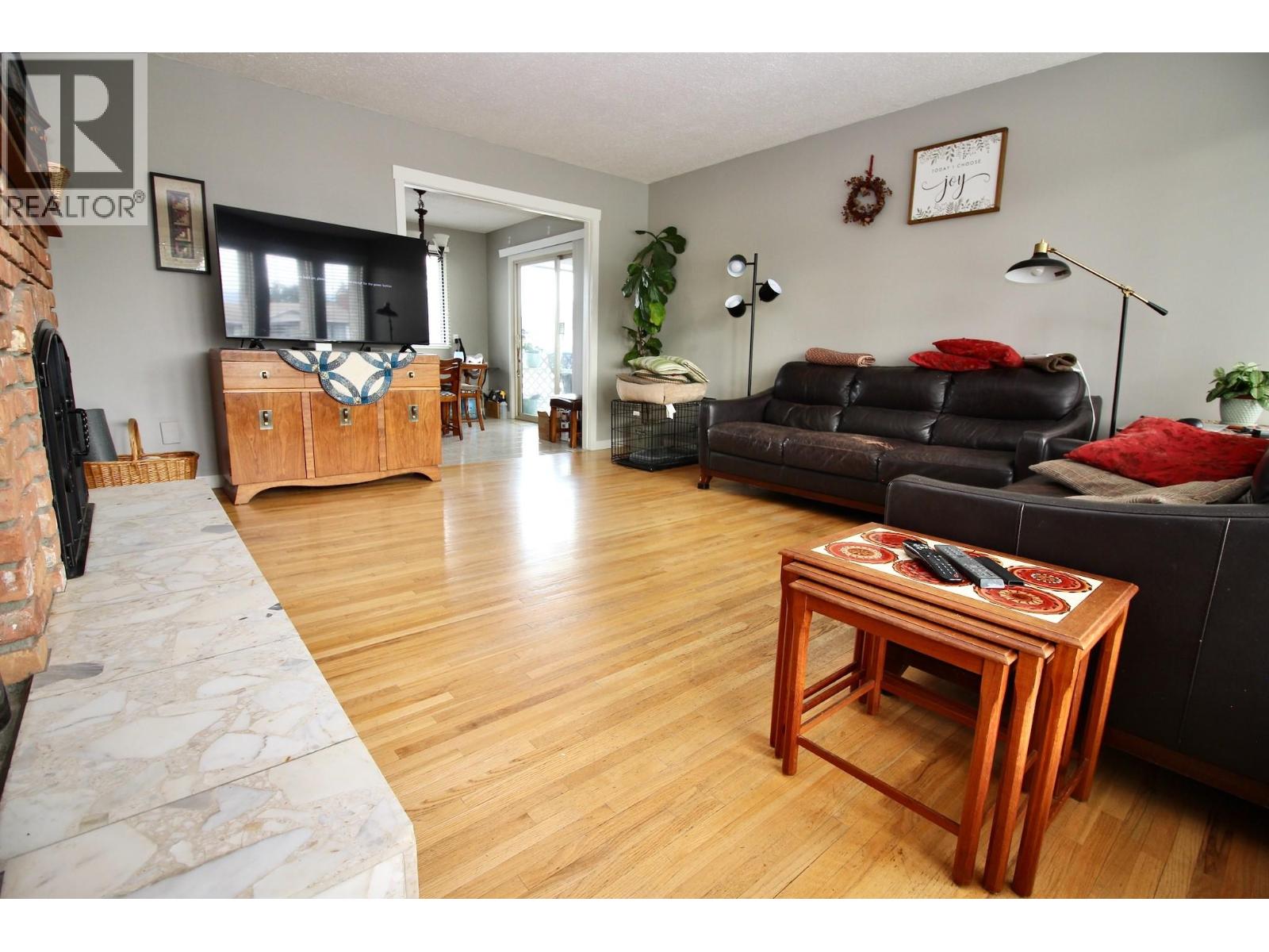 620 Wenric Crescent Property Photo 8