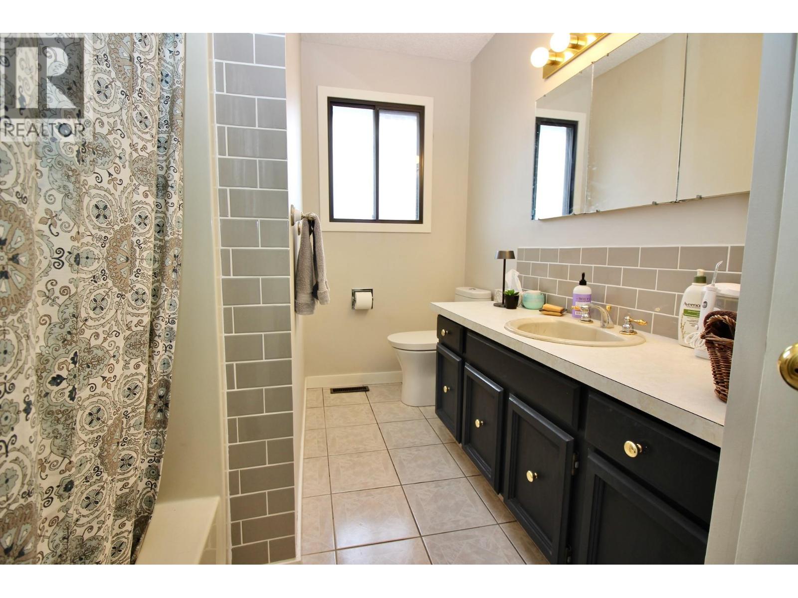 620 Wenric Crescent Property Photo 20