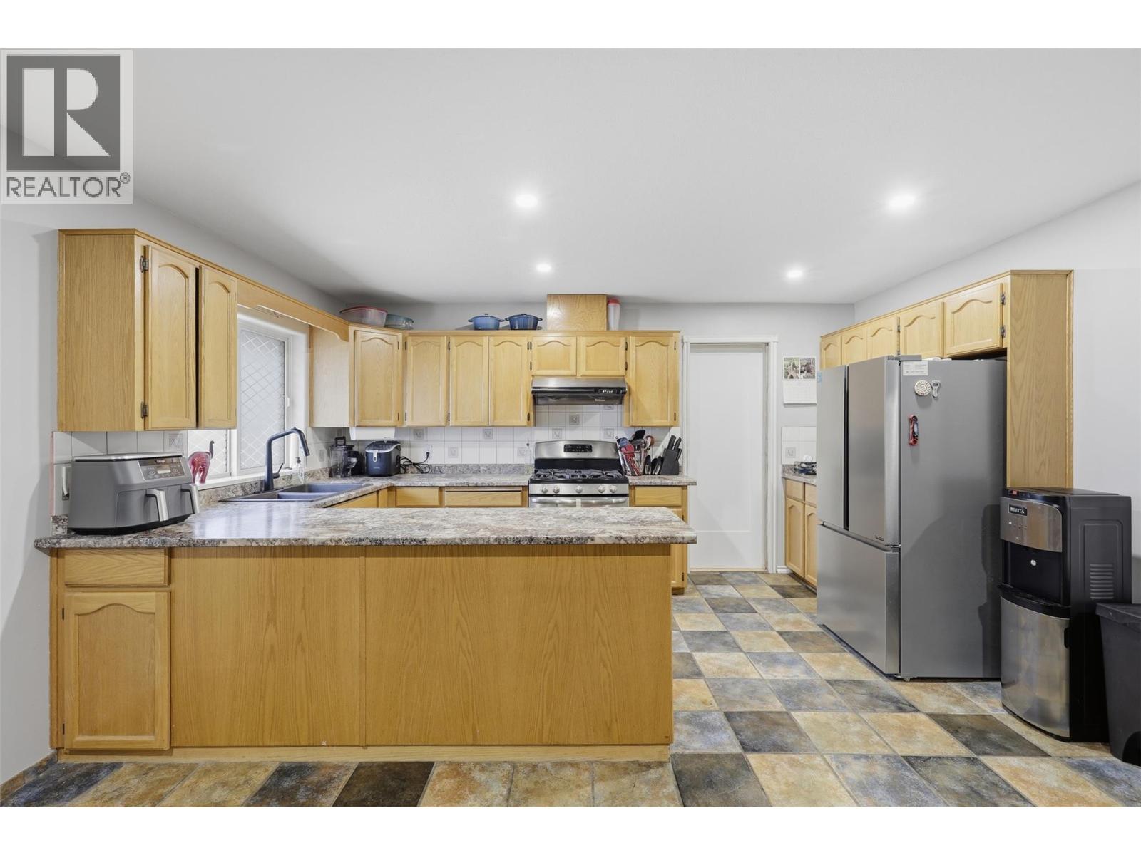 2435 Drummond Court Property Photo 19
