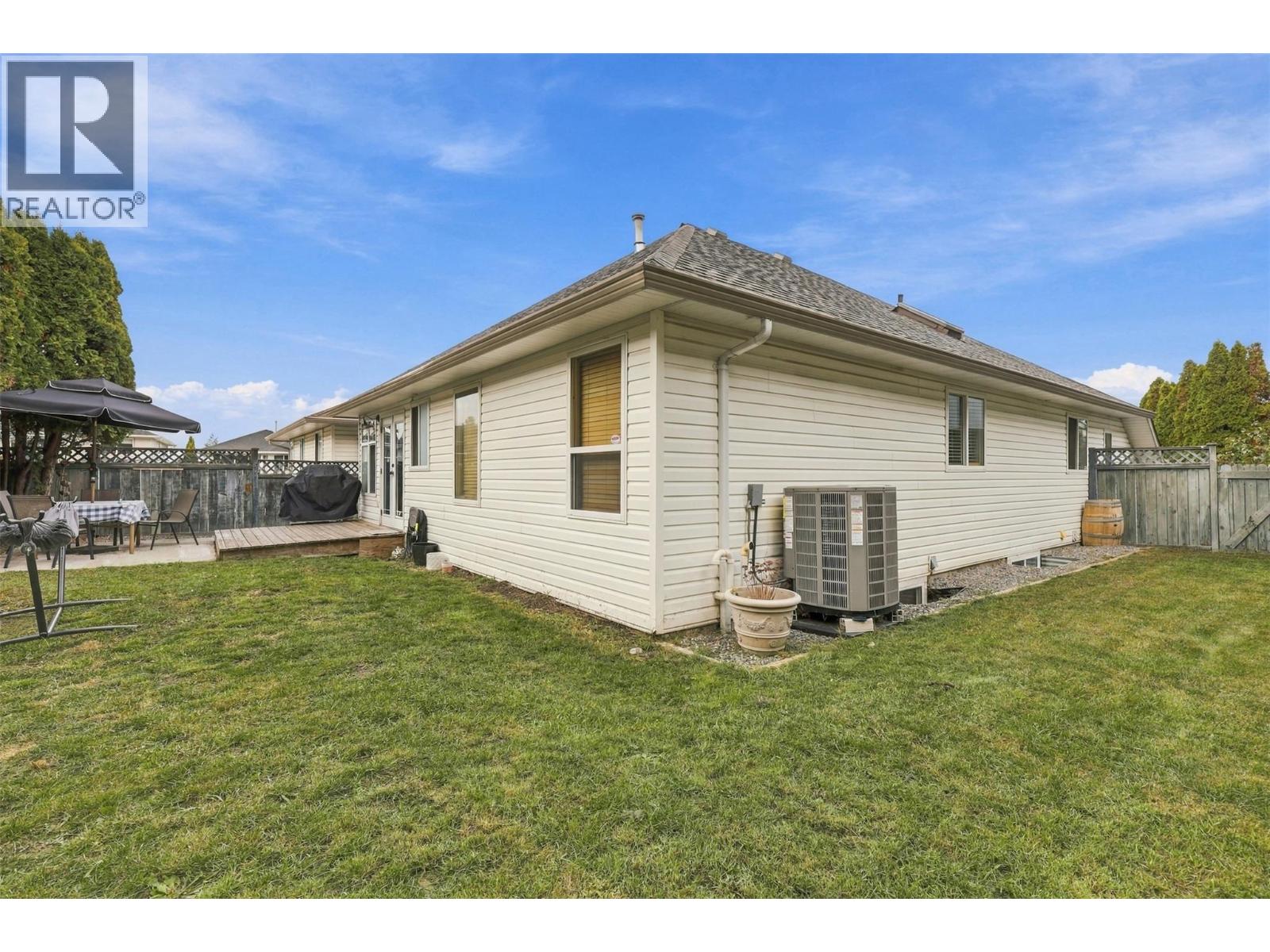 2435 Drummond Court Property Photo 33