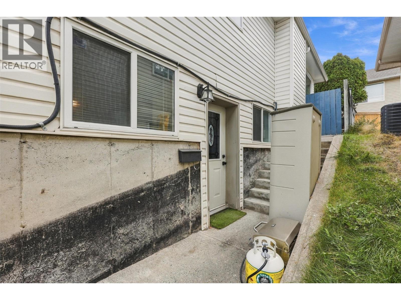 2435 Drummond Court Property Photo 43
