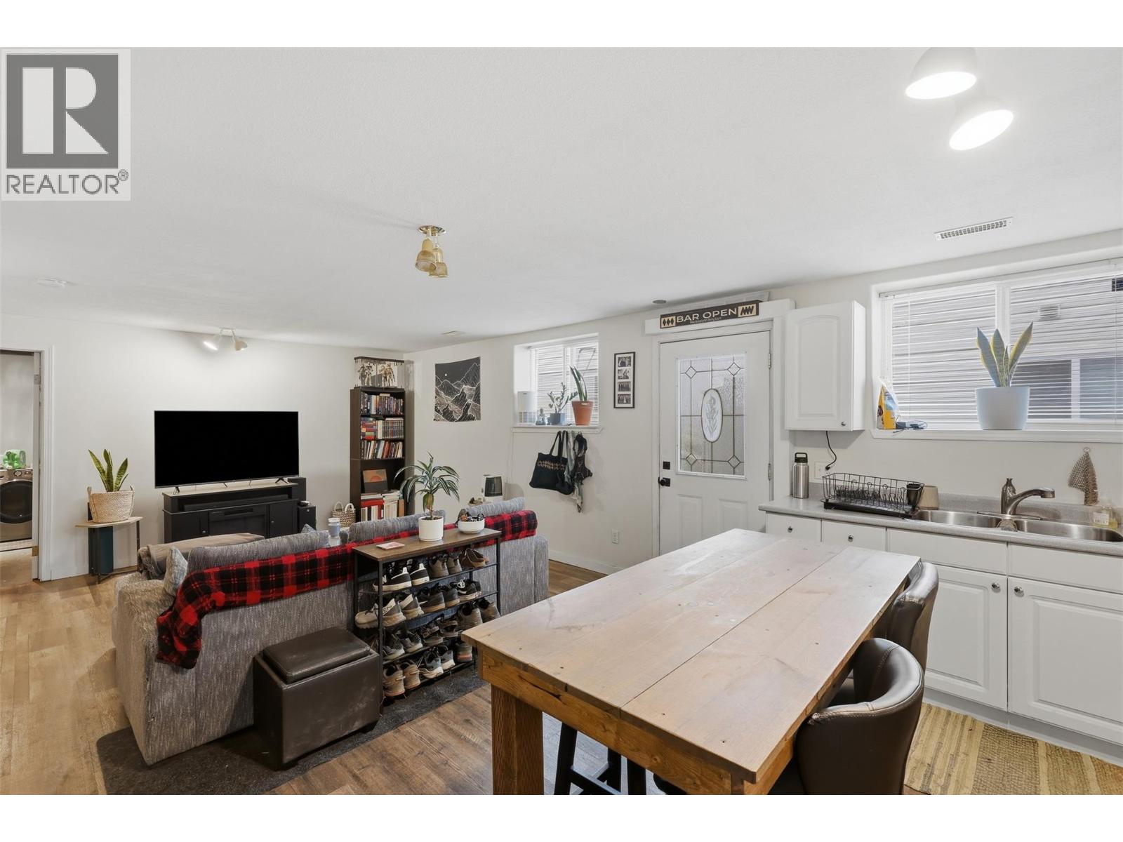 2435 Drummond Court Property Photo 45