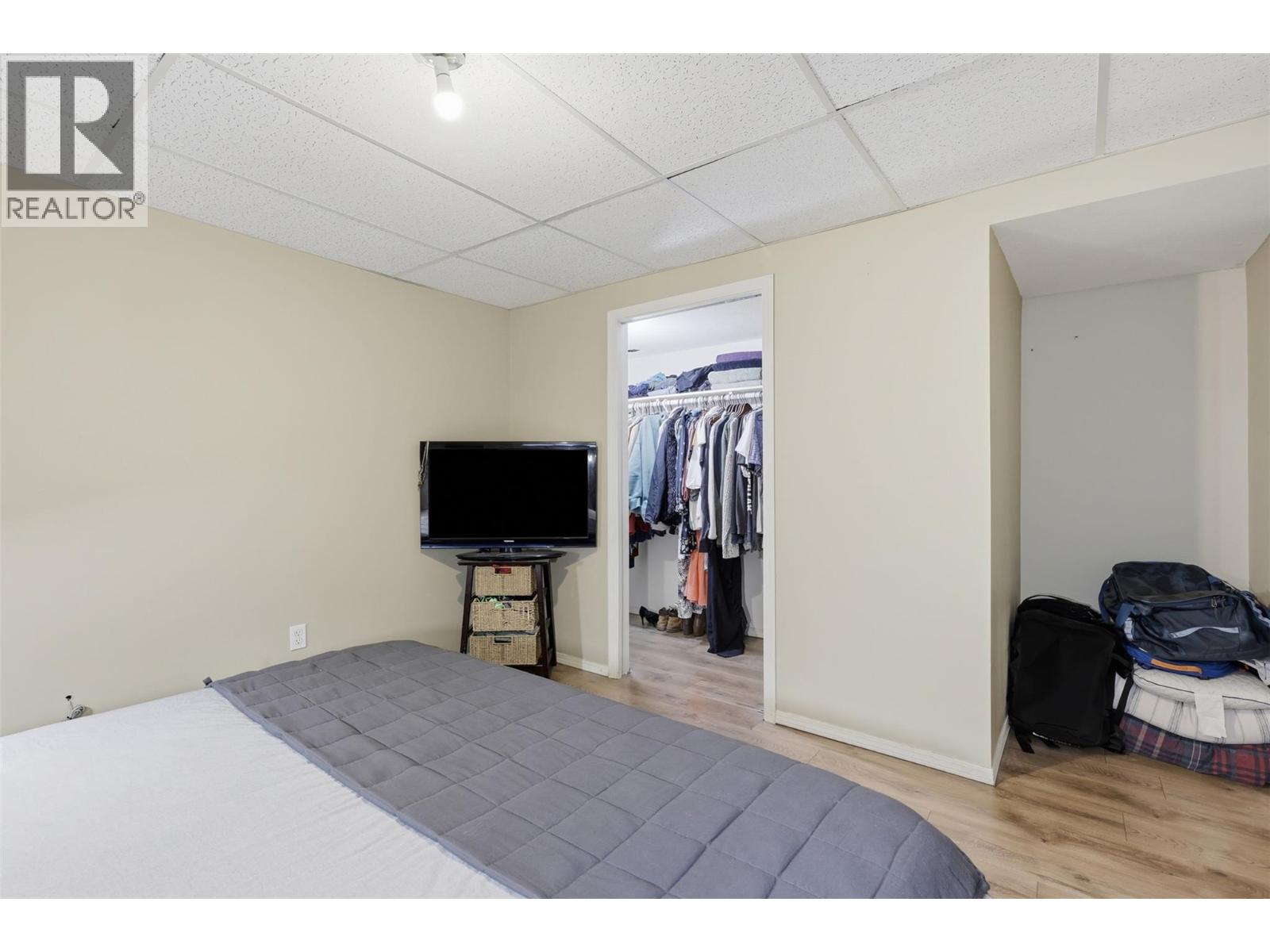 2435 Drummond Court Property Photo 49