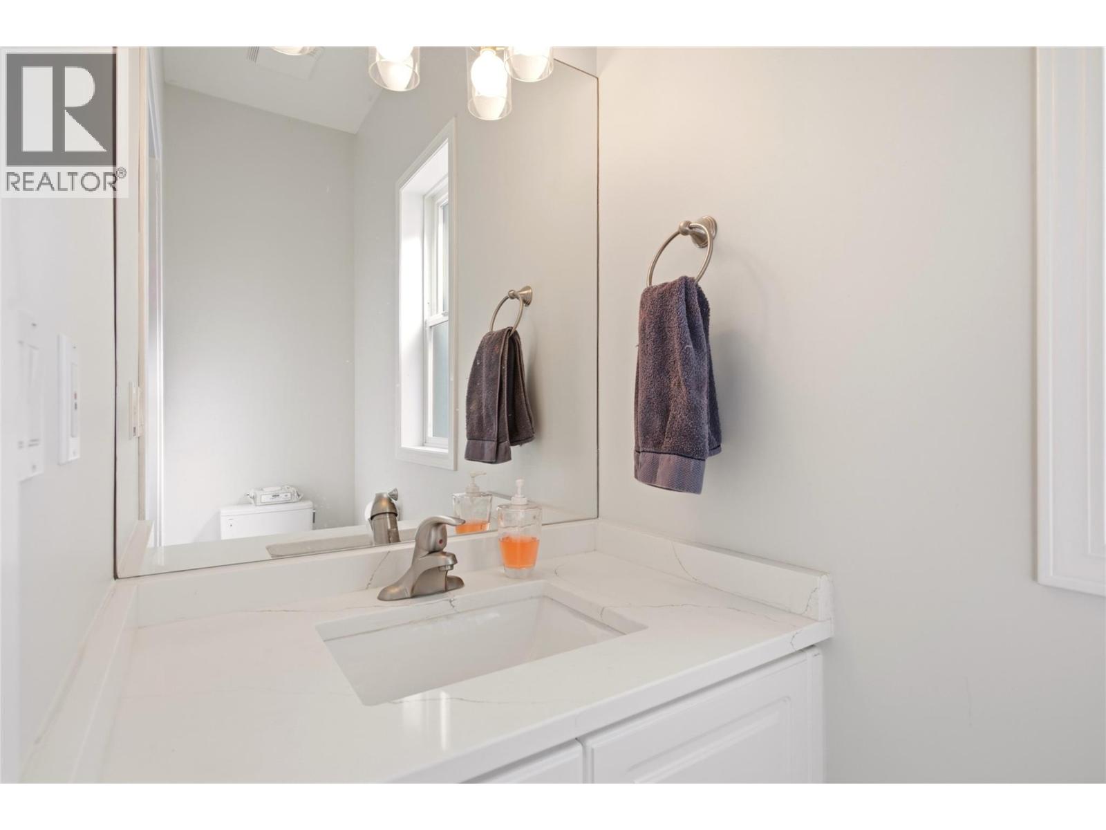 724 Lone Pine Drive Property Photo 33