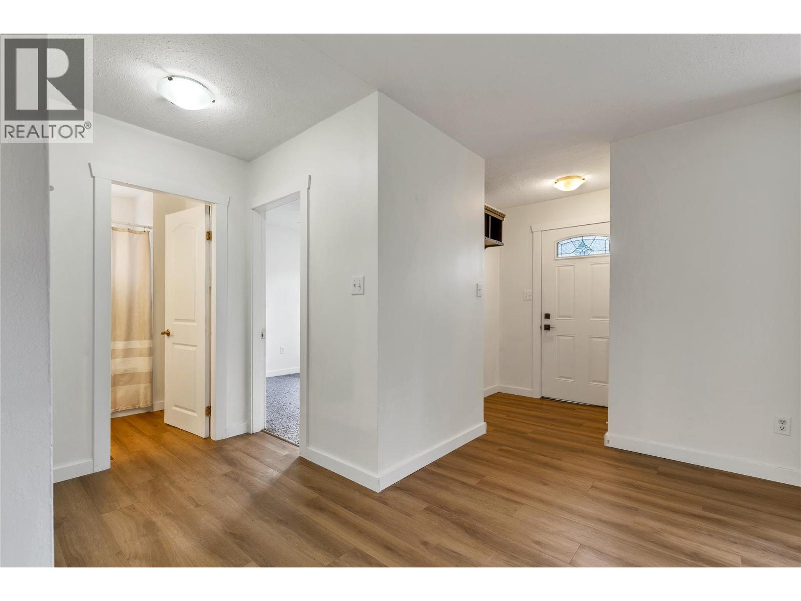 3815 Okanagan Avenue Property Photo 4