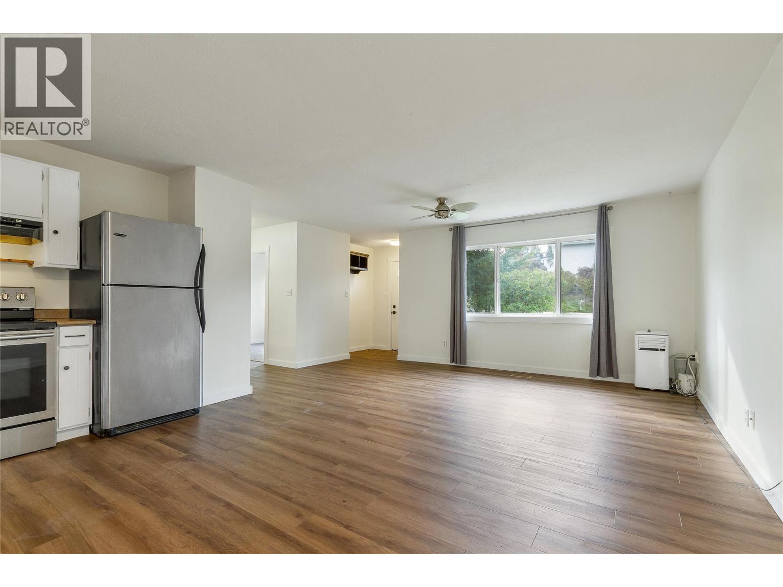 3815 Okanagan Avenue Property Photo 6